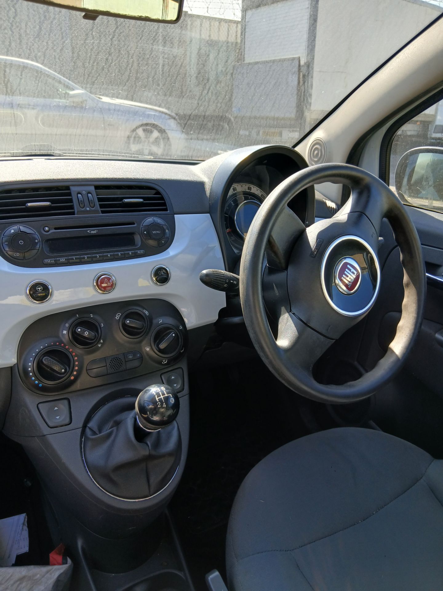 2008 FIAT 500 POP M-JET RHD - HPI CLEAR - EST MILEAGE 130K - NO VAT ON HAMMER - Image 5 of 10