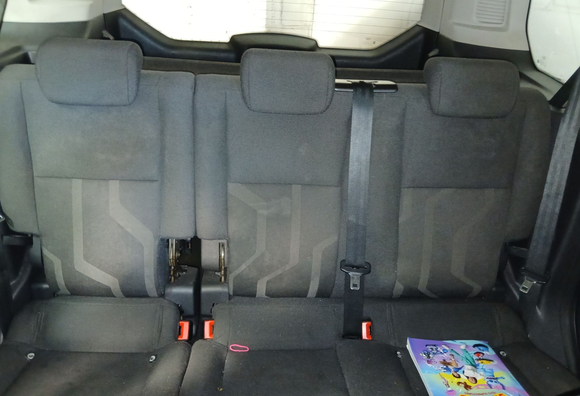 2014 FORD TOURNEO CONNECT ZETEC TDCI – 1.6 DIESEL – MANUAL – GREY – 5 SEATER - NO VAT ON HAMMER - Image 6 of 12