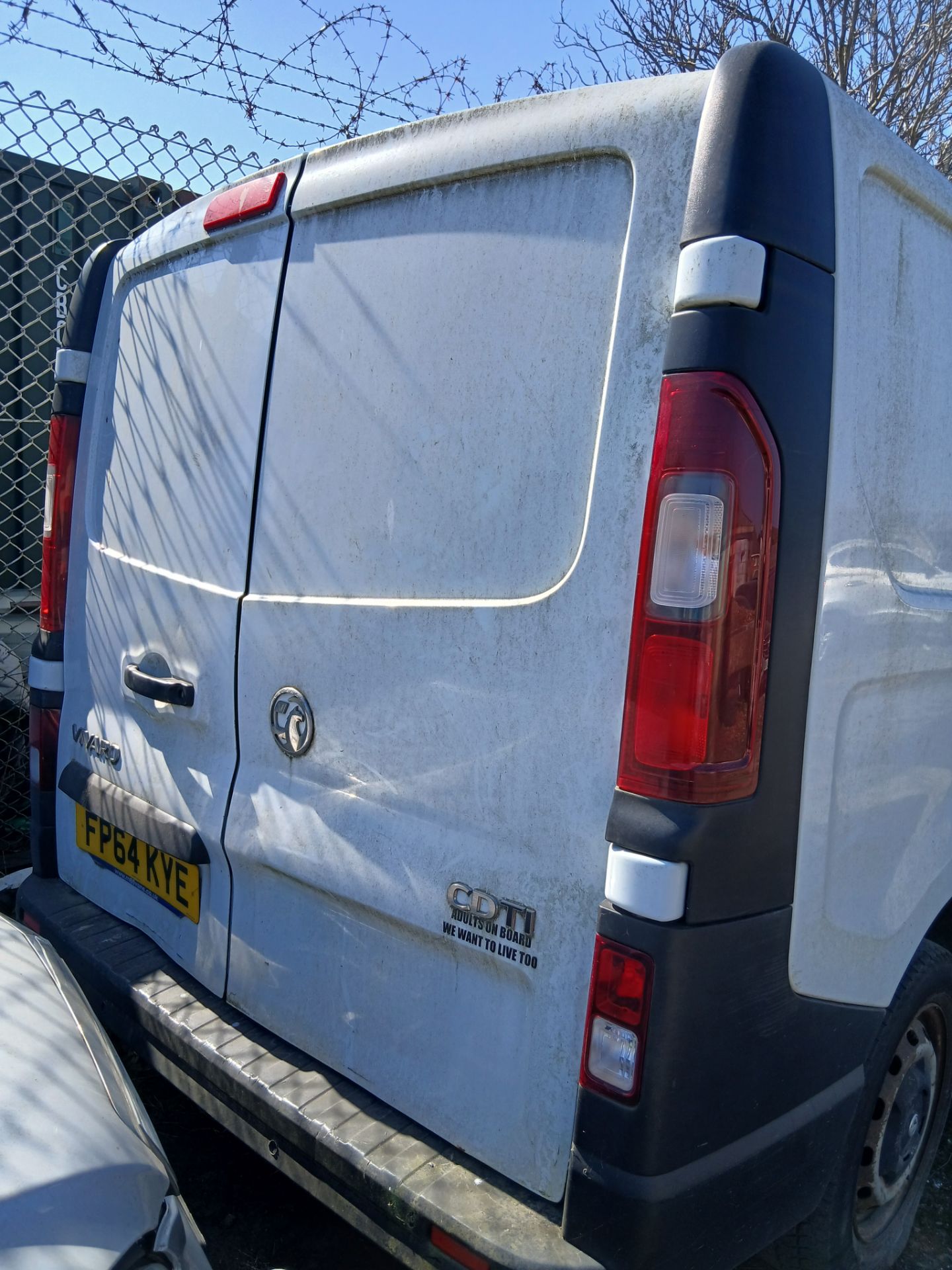 2014 VAUXHALL VIVARO 2900 CDTI PANEL VAN – 1.6 DIESEL >>--NO VAT ON HAMMER--<< - Image 2 of 8