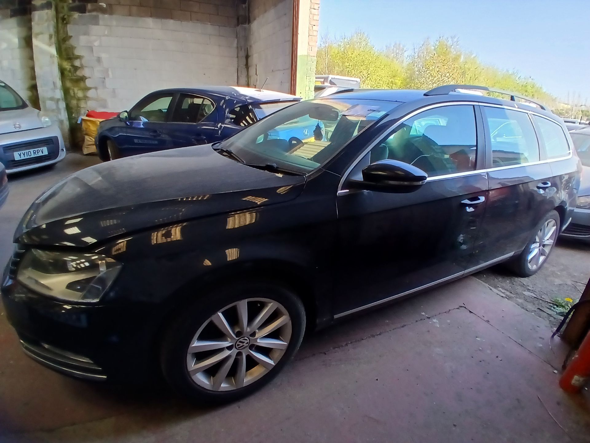 2014 (64) VOLKSWAGEN PASSAT EXECUTIVE TDI BLUEMOTION TECH >>--NO VAT ON HAMMER--<< - Image 3 of 13