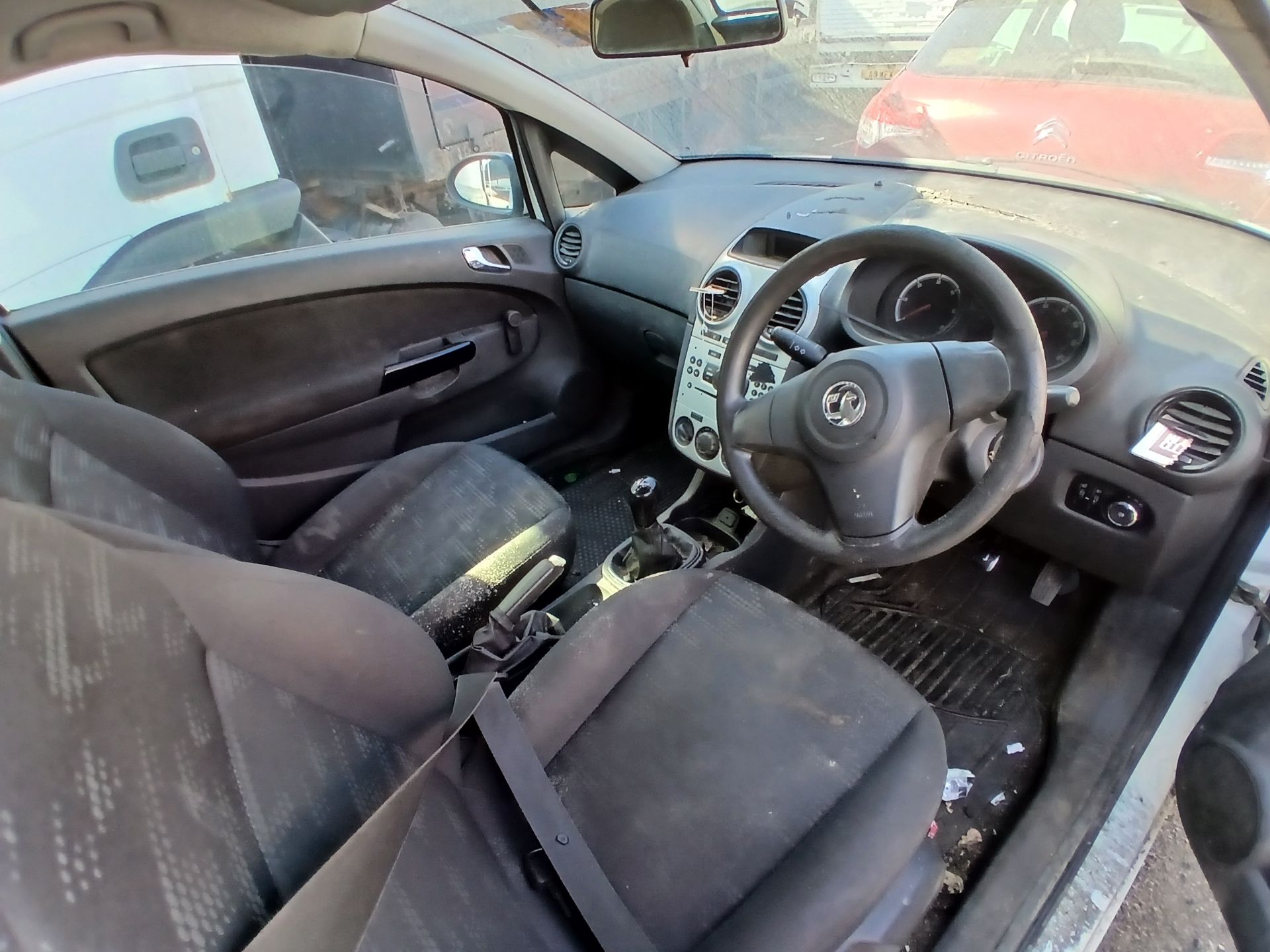 **(ONLY 97K MILEAGE)** 2014 VAUXHALL CORSA CDTI ECOFLEX CAR DERIVED VAN >>--NO VAT ON HAMMER--<< - Image 4 of 9