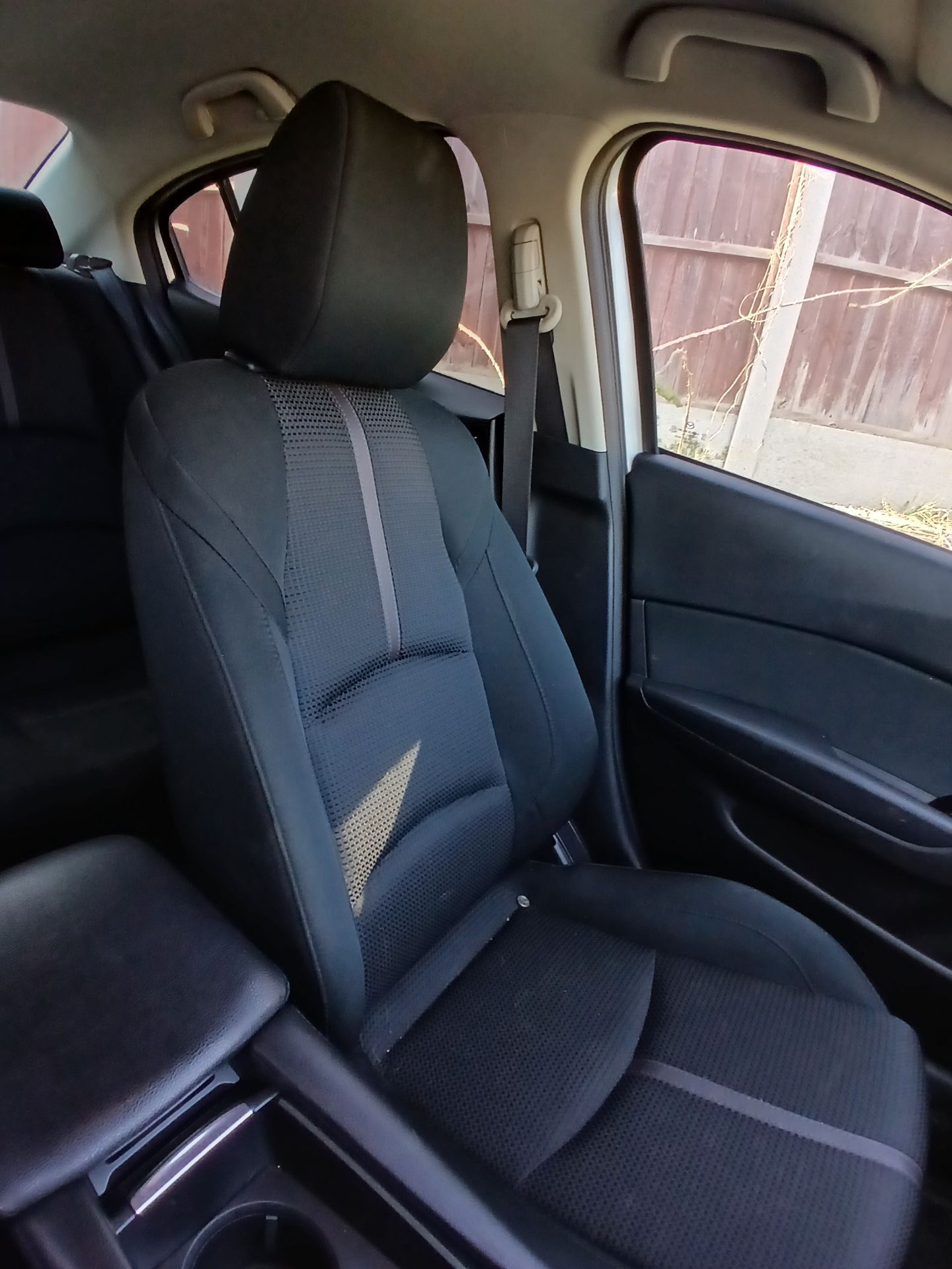 2017 MAZDA 3 SE-L NAV SALOON - MANUAL - PETROL - 1998CC >>--NO VAT ON HAMMER--<< - Image 7 of 8