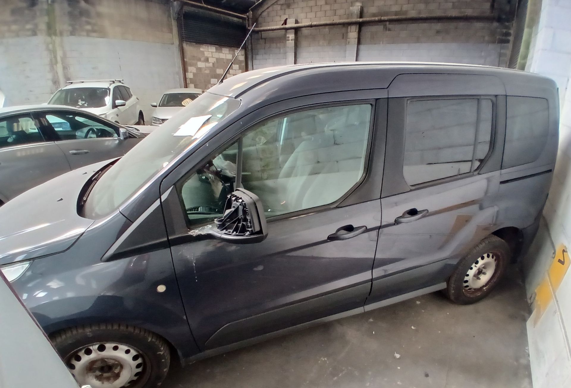 2014 FORD TOURNEO CONNECT ZETEC TDCI – 1.6 DIESEL – MANUAL – GREY – 5 SEATER - NO VAT ON HAMMER - Image 4 of 12