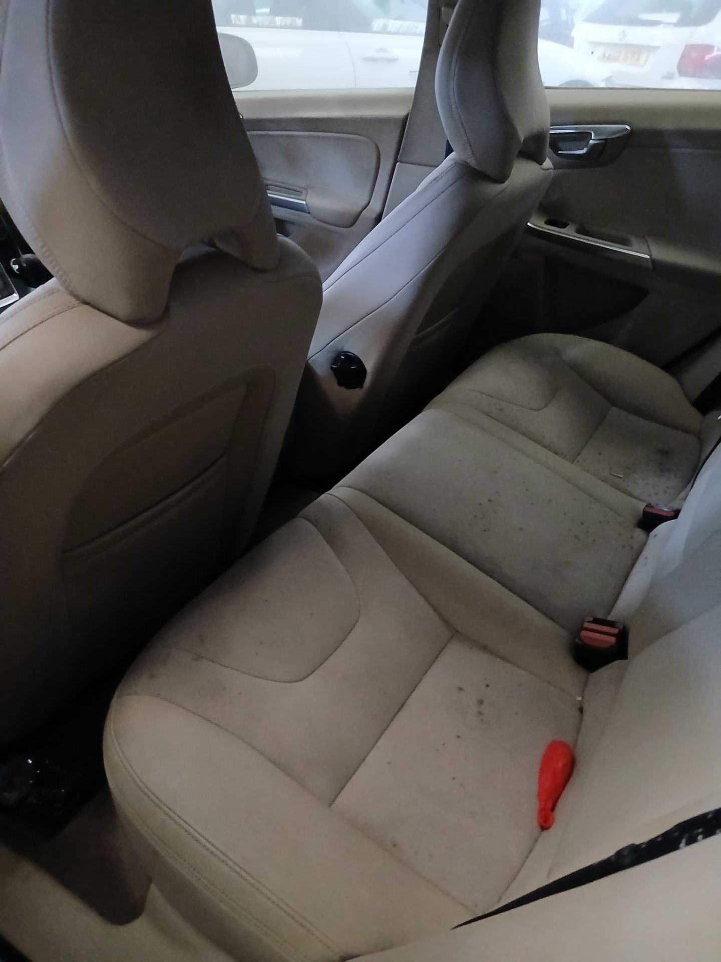 2011 VOLVO V60 ES DRIVE 1.6 DIESEL ESTATE – START/STOP >>--NO VAT ON HAMMER--<< - Image 10 of 13