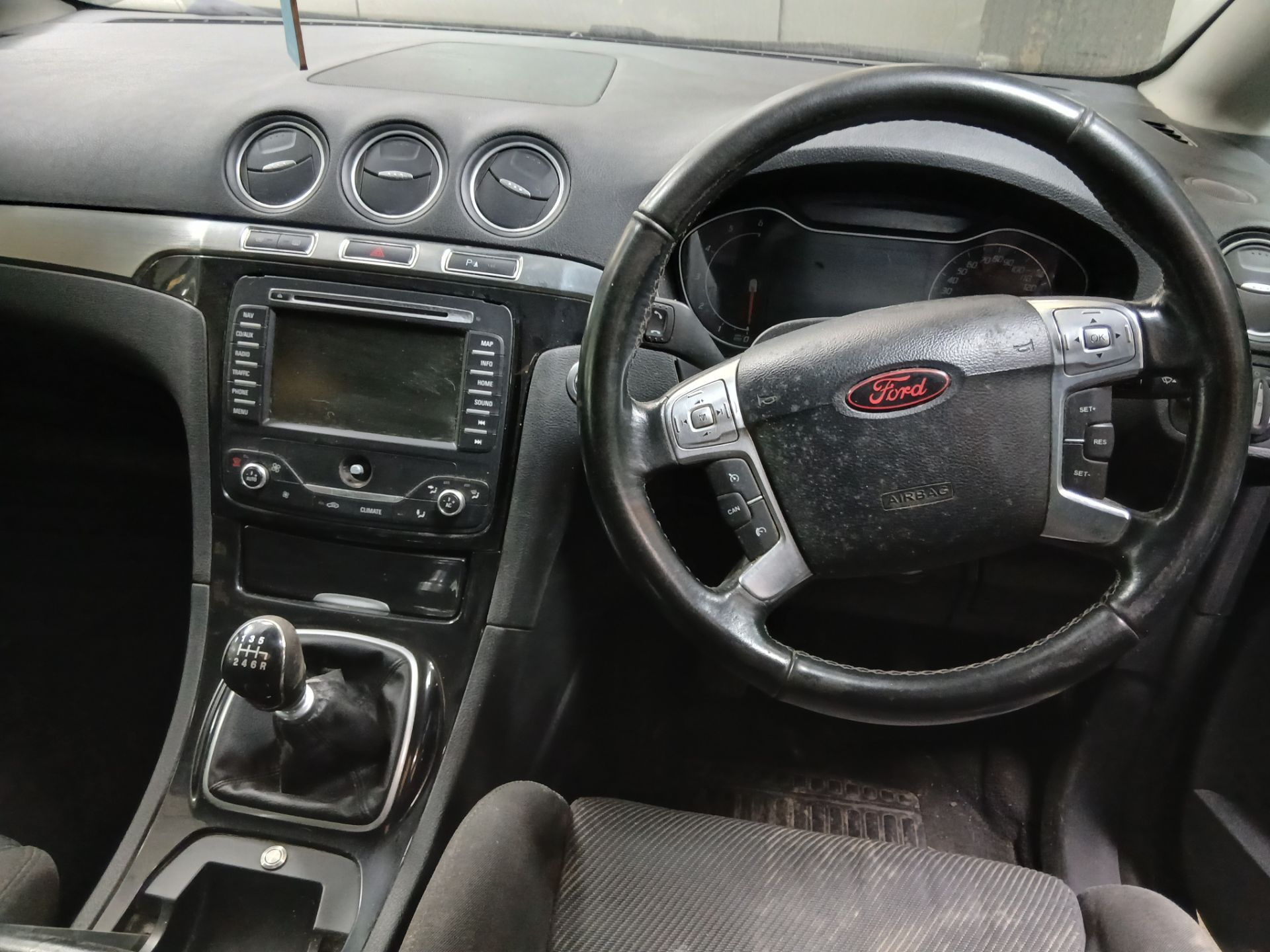 2012 FORD S-MAX TITANIUM TDCI – 7 SEATER – 2.2 DIESEL >>--NO VAT ON HAMMER--<< - Image 4 of 9