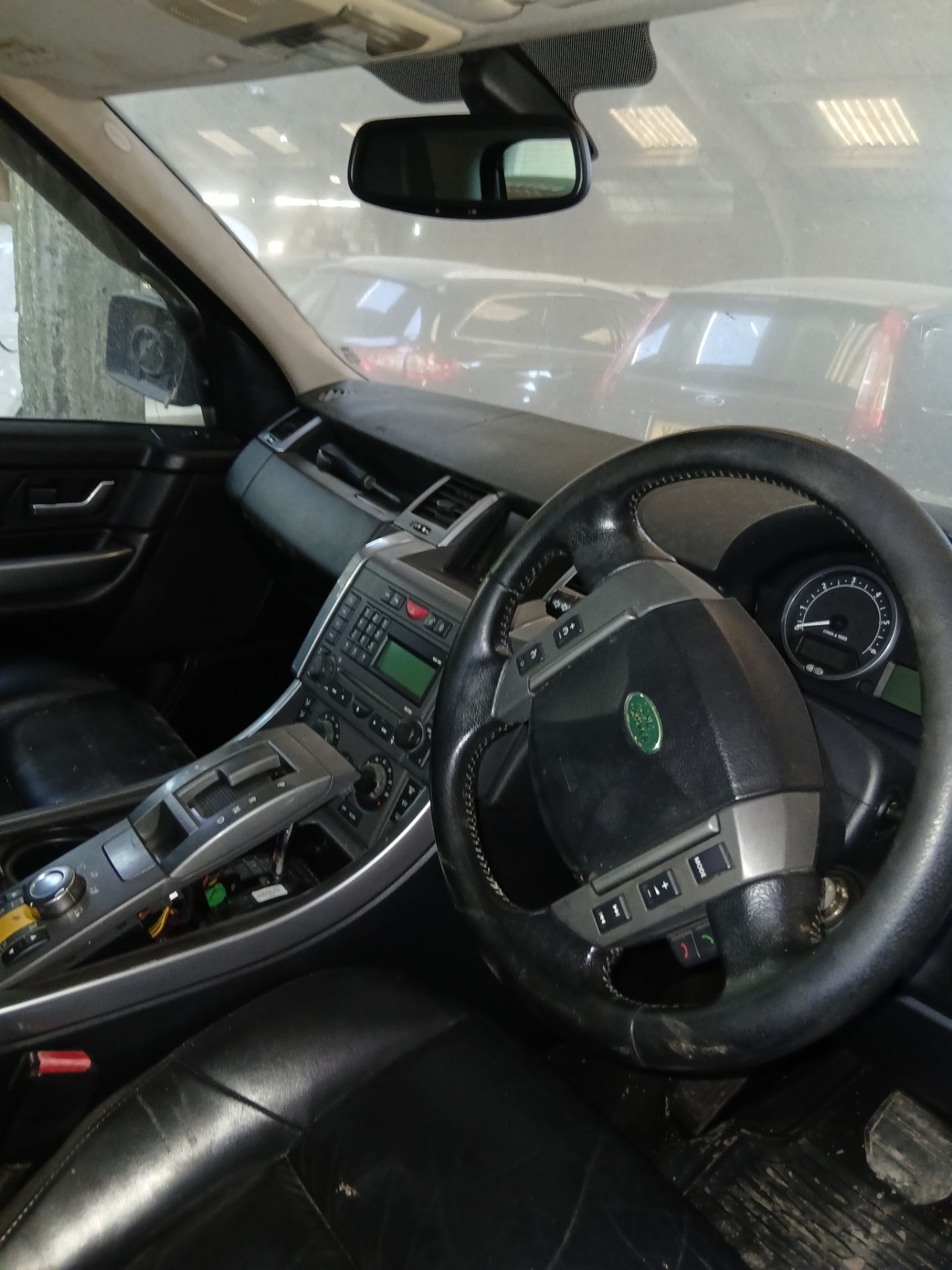 2006 LAND ROVER RANGE ROVER SPORT TDV6 HSE A – 2.7 DIESEL >>--NO VAT ON HAMMER--<< - Image 6 of 11