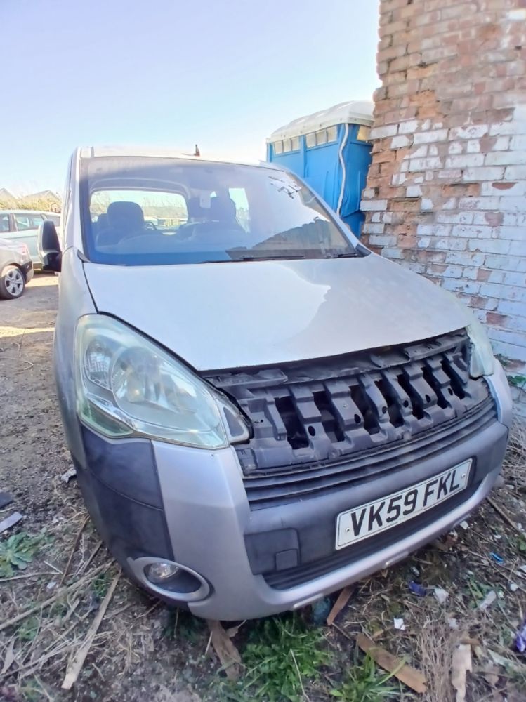 SPECIAL TRADE CAR LIQUIDATION AUCTION -  SOME VERY SPECIAL BARGAINS! GET BIDDING NOW! Ends Monday 19th Jan 11am