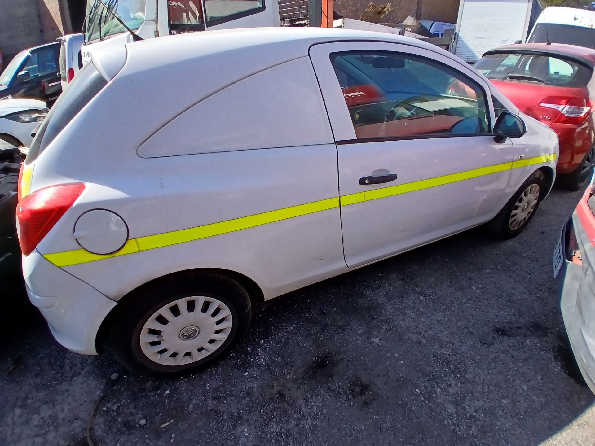**(ONLY 97K MILEAGE)** 2014 VAUXHALL CORSA CDTI ECOFLEX CAR DERIVED VAN >>--NO VAT ON HAMMER--<< - Image 3 of 9