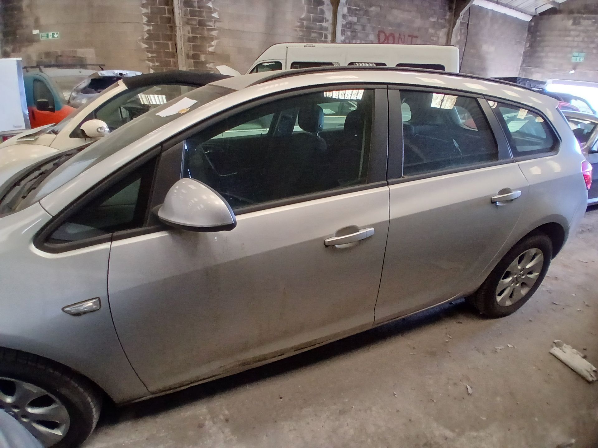 2014 VAUXHALL ASTRA DESIGN CDTI ECOFLEX S/S – ESTATE – 1248CC DIESEL >>--NO VAT ON HAMMER--<< - Image 3 of 11