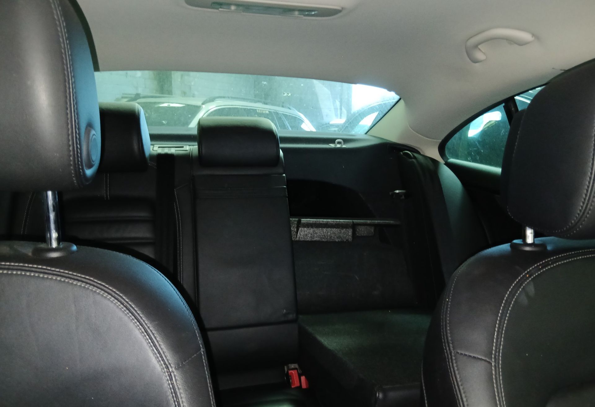 2015 VOLKSWAGEN CC R LINE BLUEMOTION TECH TDI – 2.0 DIESEL – MANUAL – SILVER – NO VAT ON HAMMER - Image 7 of 13