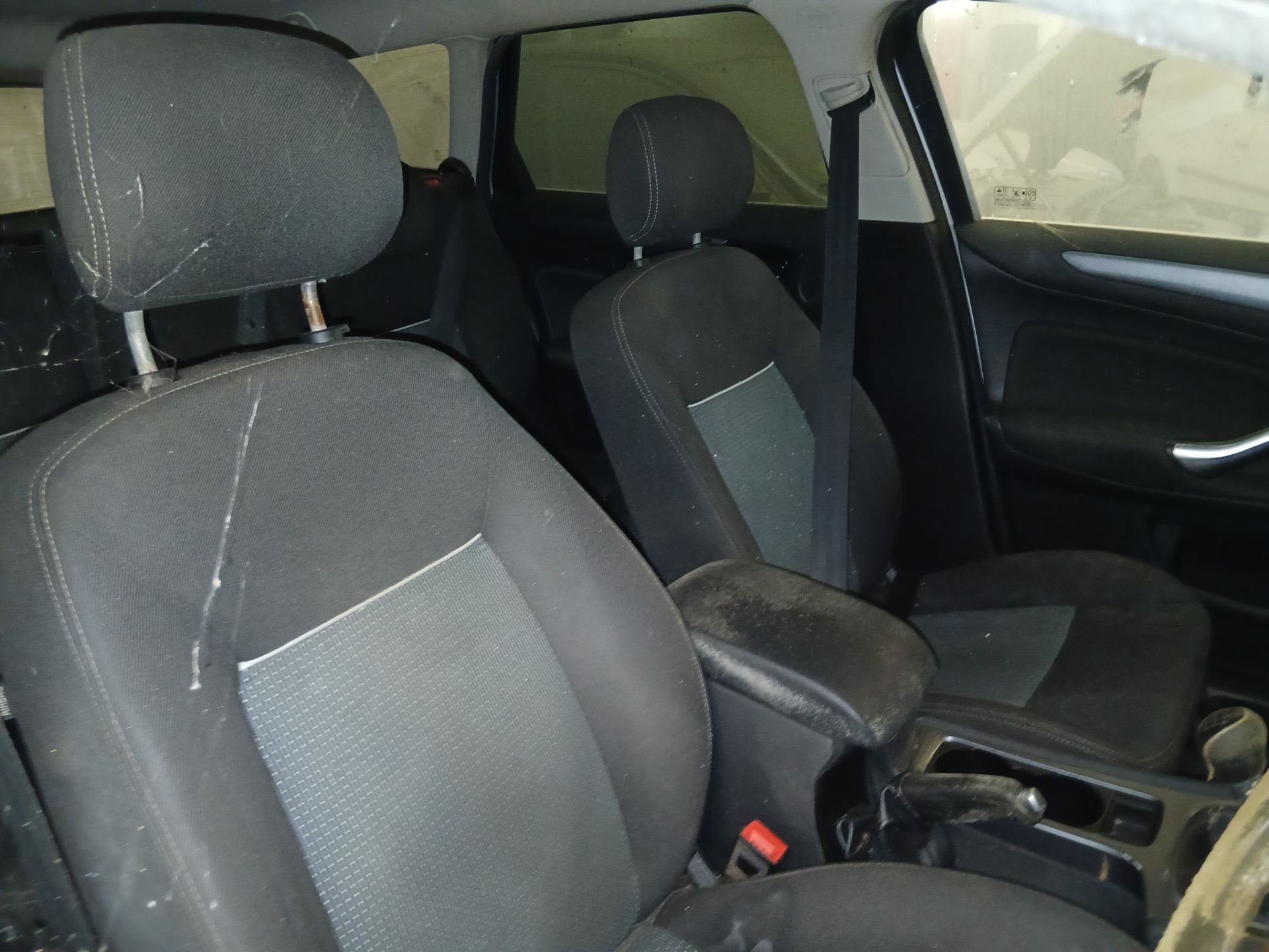 2014 FORD MONDEO ZETEC BUSINESS EDITION TDCI – 2.0 DIESEL >>--NO VAT ON HAMMER--<< - Image 13 of 17