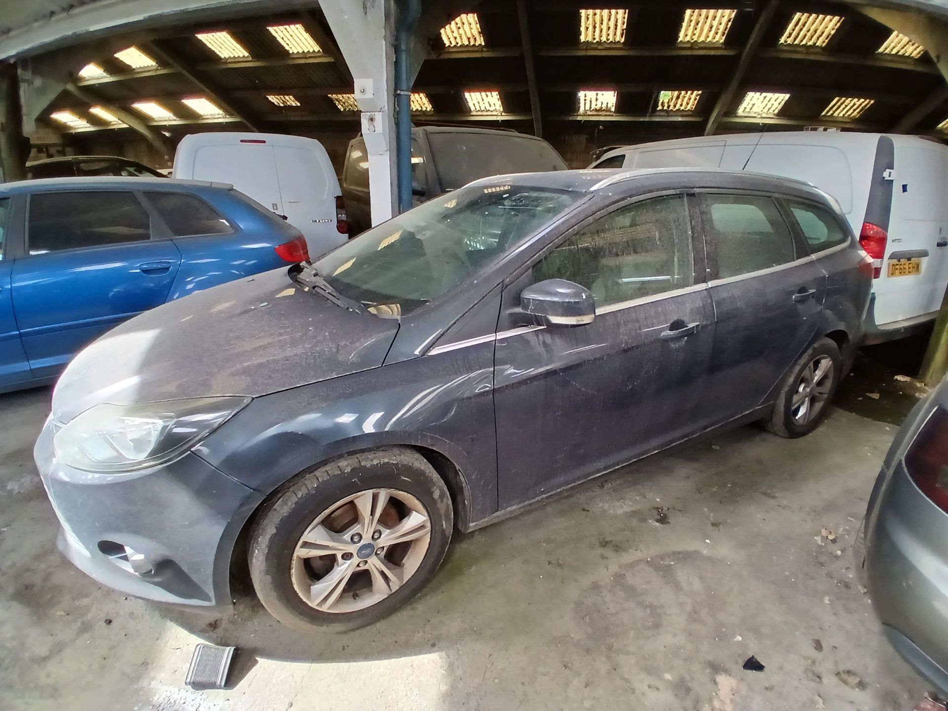 2013 FORD FOCUS ZETEC TDCI – 1.6L DIESEL – MANUAL – ESTATE >>--NO VAT ON HAMMER--<< - Image 3 of 12