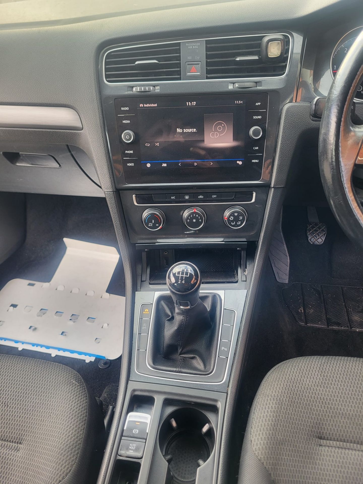 2017 VOLKSWAGEN GOLF SE TDI BMT 1.6 - Image 8 of 19