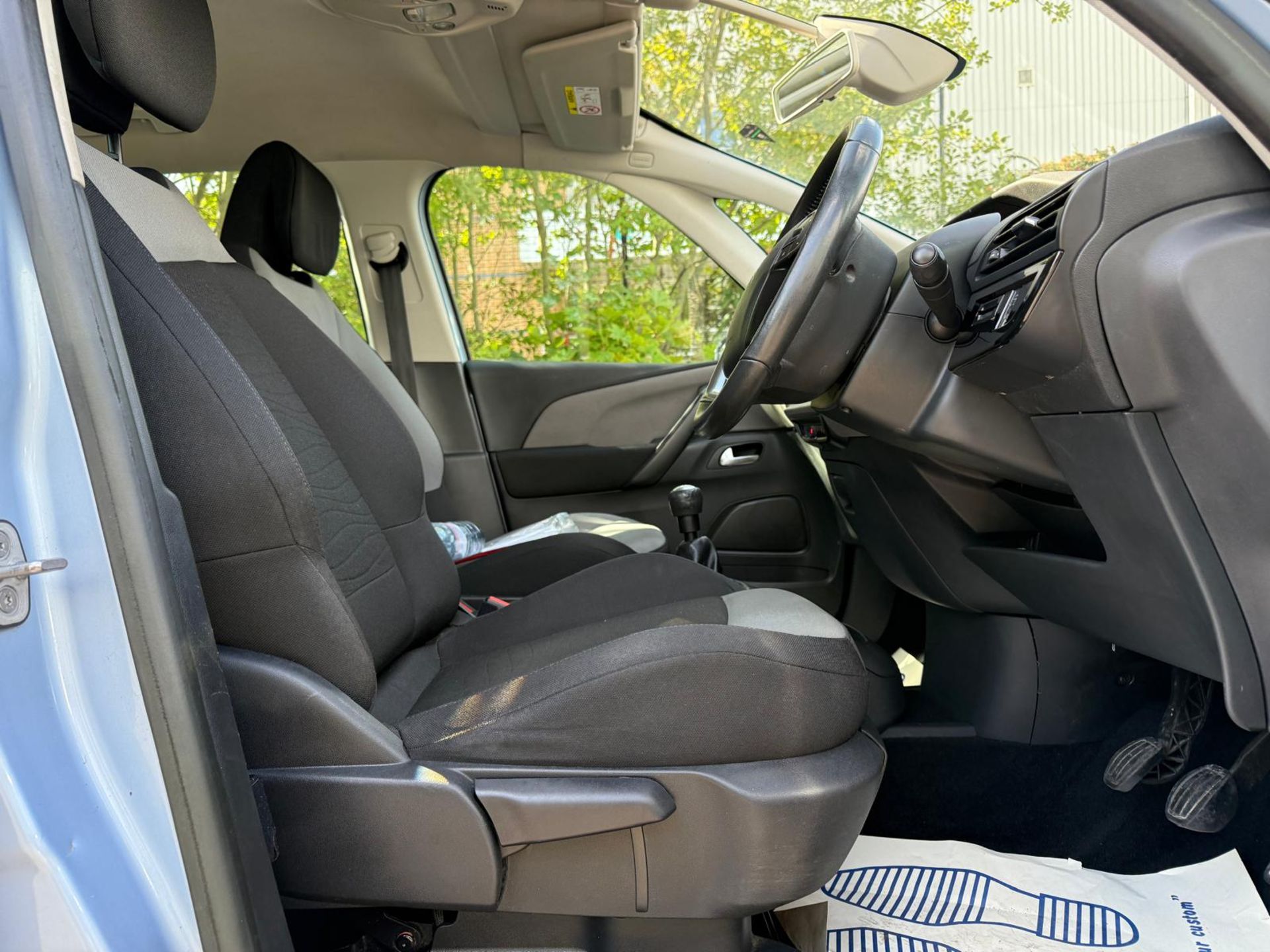 2015 CITROEN C4 GRAND PICASSO VTR+ 1.6 DIESEL – 138K MILES >>--NO VAT ON HAMMER--<< - Image 16 of 29