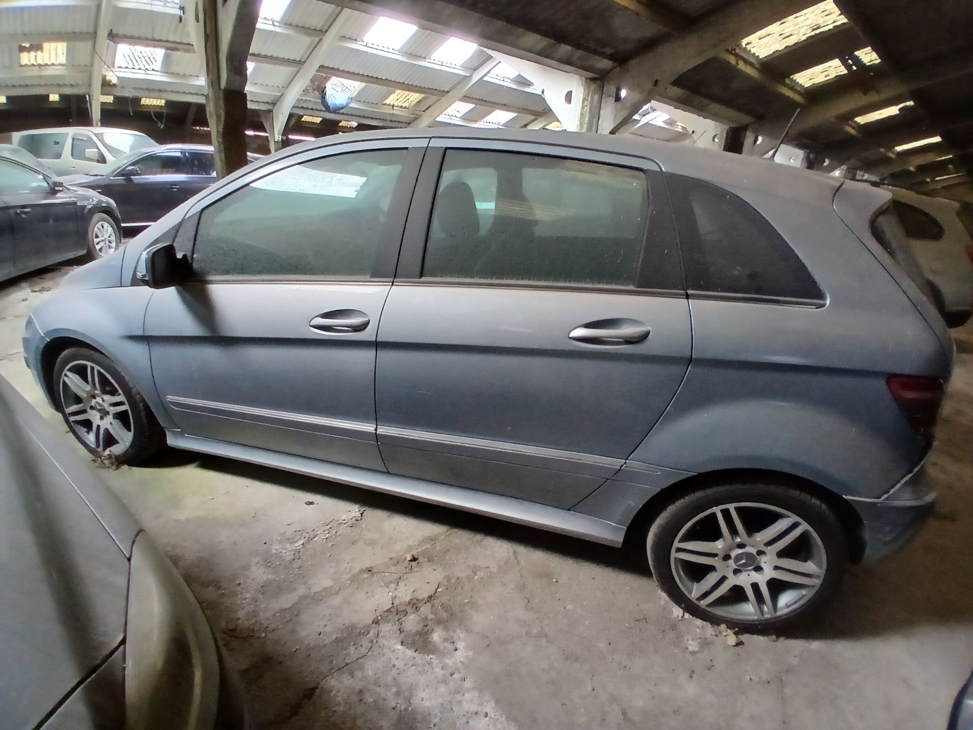 2009 MERCEDES-BENZ B180 SPORT CDI AUTO – 2.0L DIESEL >>--NO VAT ON HAMMER--<< - Image 2 of 7