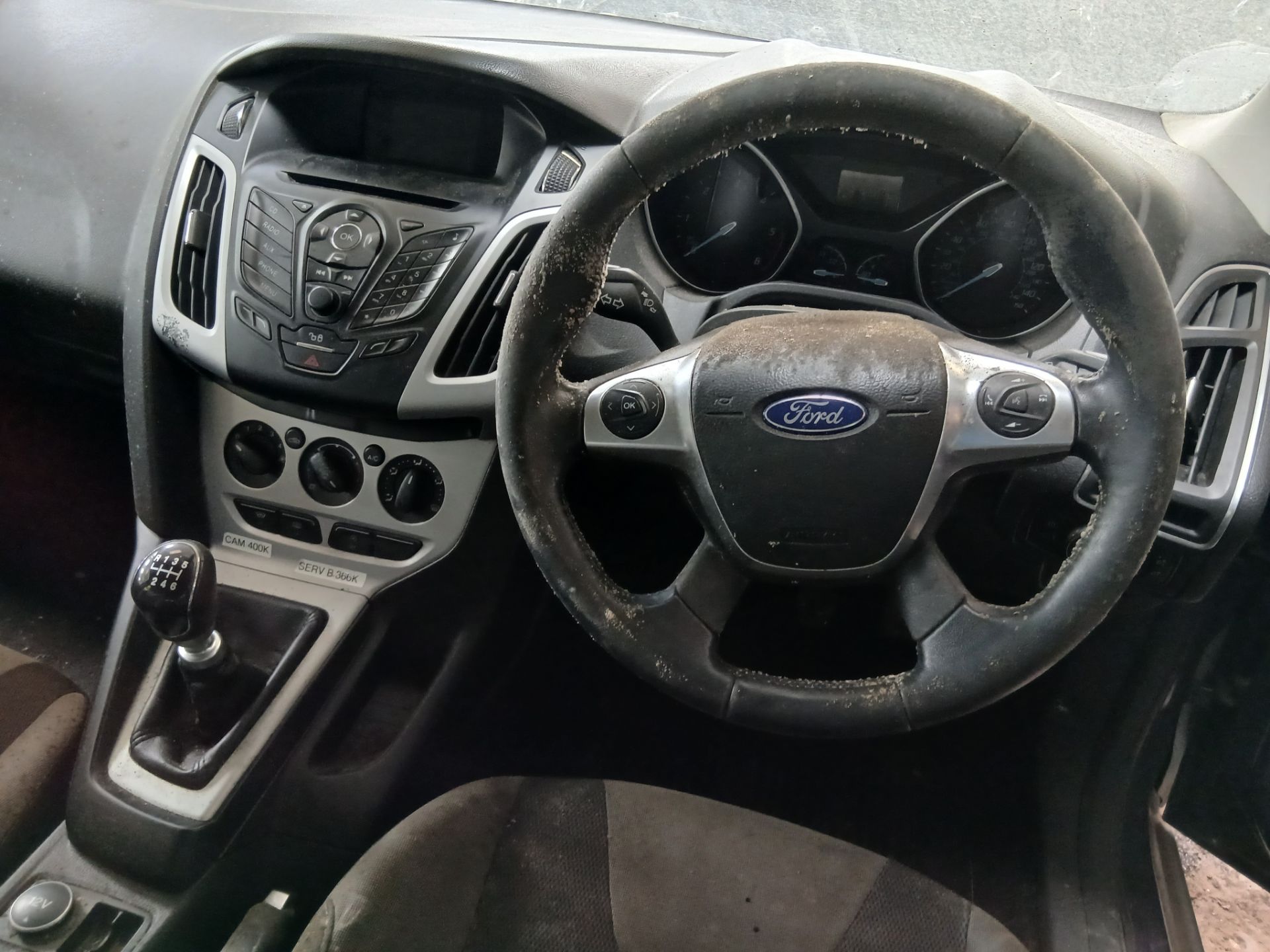 2013 FORD FOCUS ZETEC TDCI – 1.6L DIESEL – MANUAL – ESTATE >>--NO VAT ON HAMMER--<< - Image 7 of 12