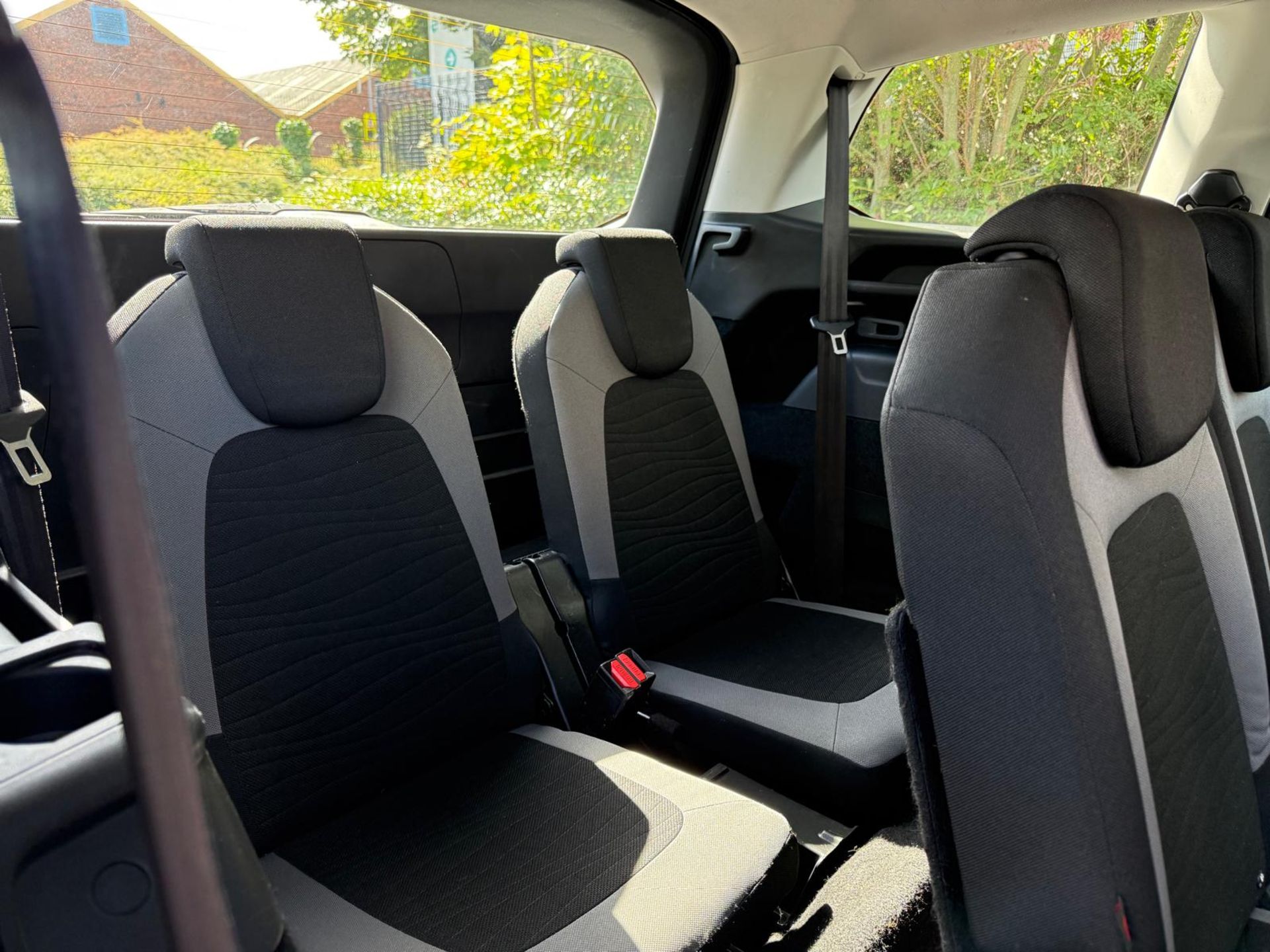 2015 CITROEN C4 GRAND PICASSO VTR+ 1.6 DIESEL – 138K MILES >>--NO VAT ON HAMMER--<< - Image 13 of 29