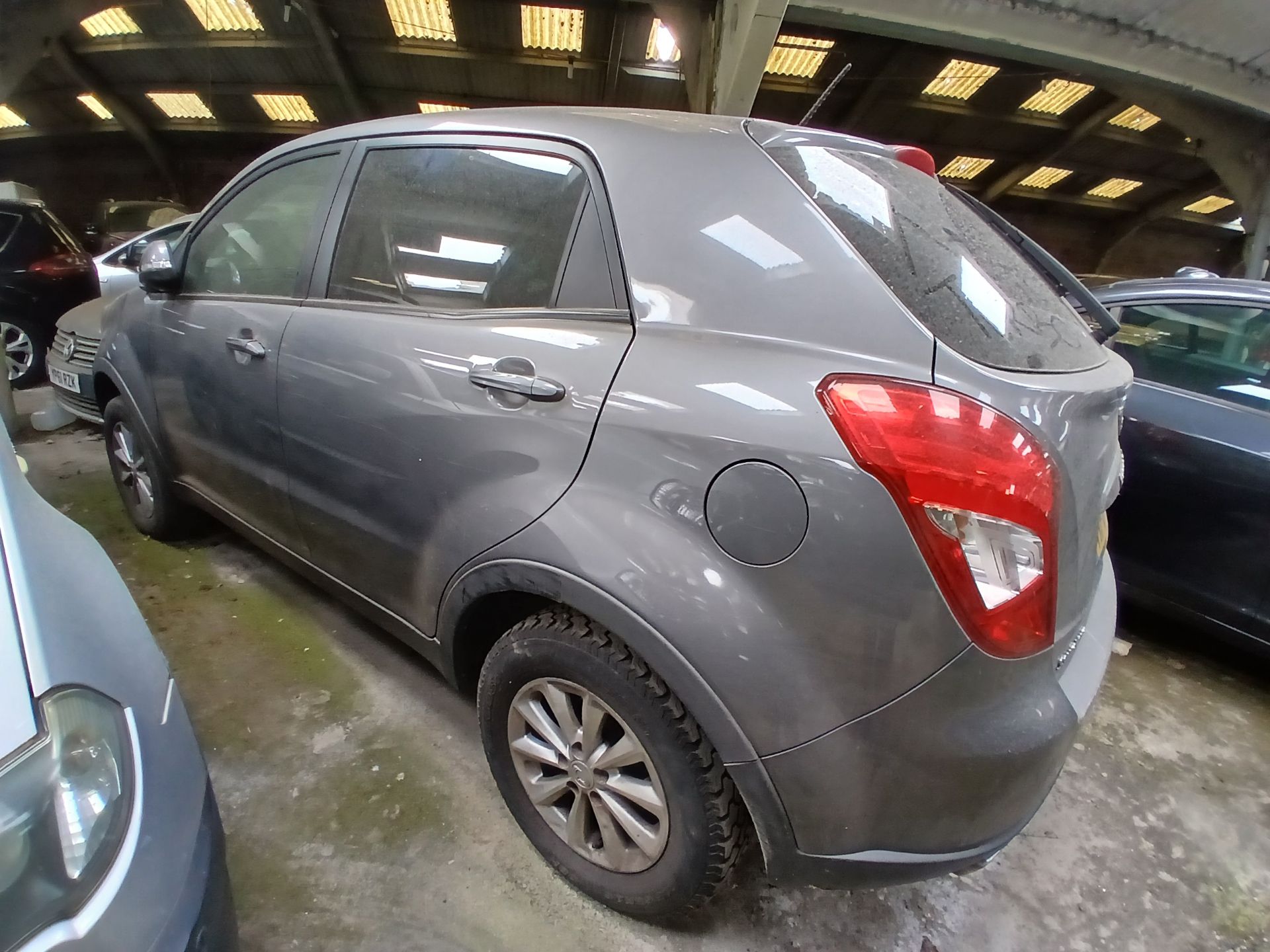 2014 SSANGYONG KORANDO SE – 2.0 DIESEL – MANUAL – 5 SEATER >>--NO VAT ON HAMMER--<< - Image 4 of 10