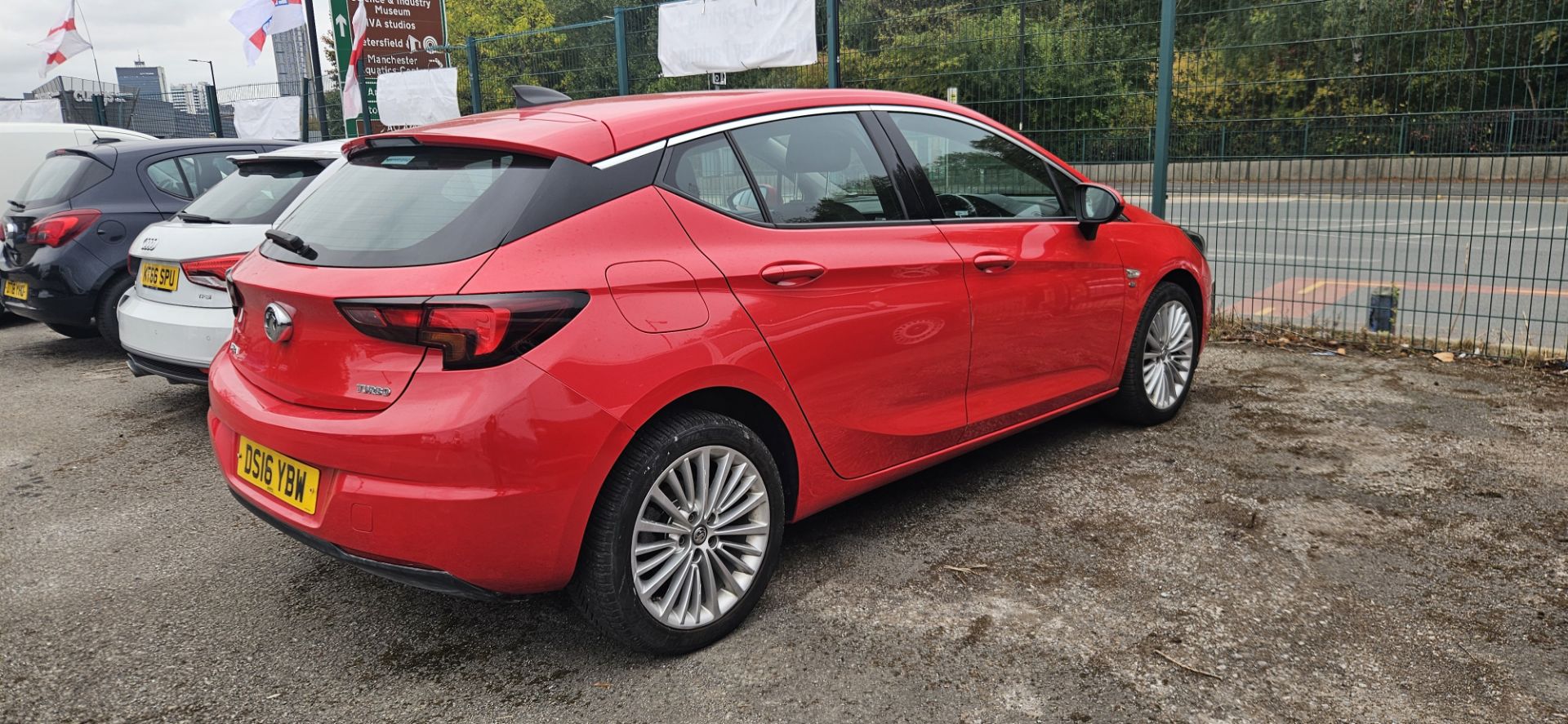 **(ONLY 66K MILEAGE)** 2016 VAUXHALL ASTRA ELITE NAV 1.4 TURBO >>--NO VAT ON HAMMER--<< - Image 6 of 8
