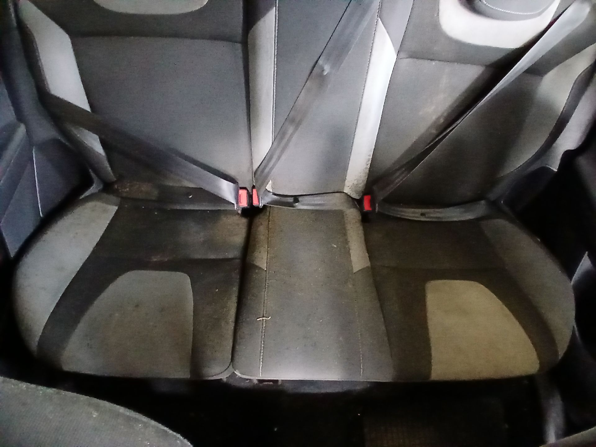 2013 FORD FOCUS ZETEC TDCI – 1.6L DIESEL – MANUAL – ESTATE >>--NO VAT ON HAMMER--<< - Image 11 of 12