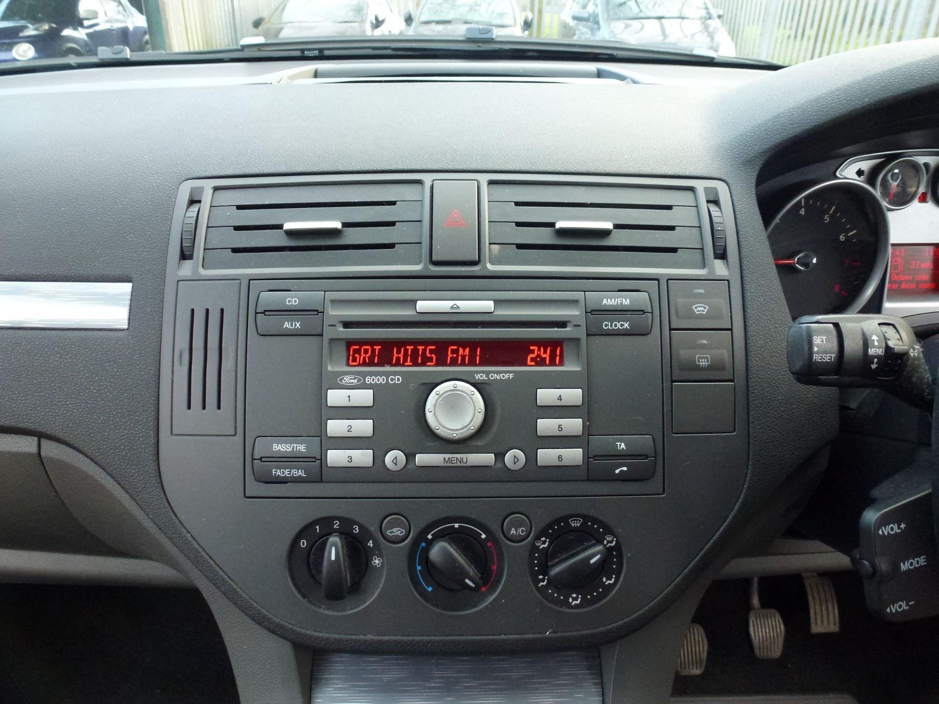 2008 FORD C-MAX ZETEC 1.8 PETROL MPV >>--NO VAT ON HAMMER--<< - Image 14 of 16