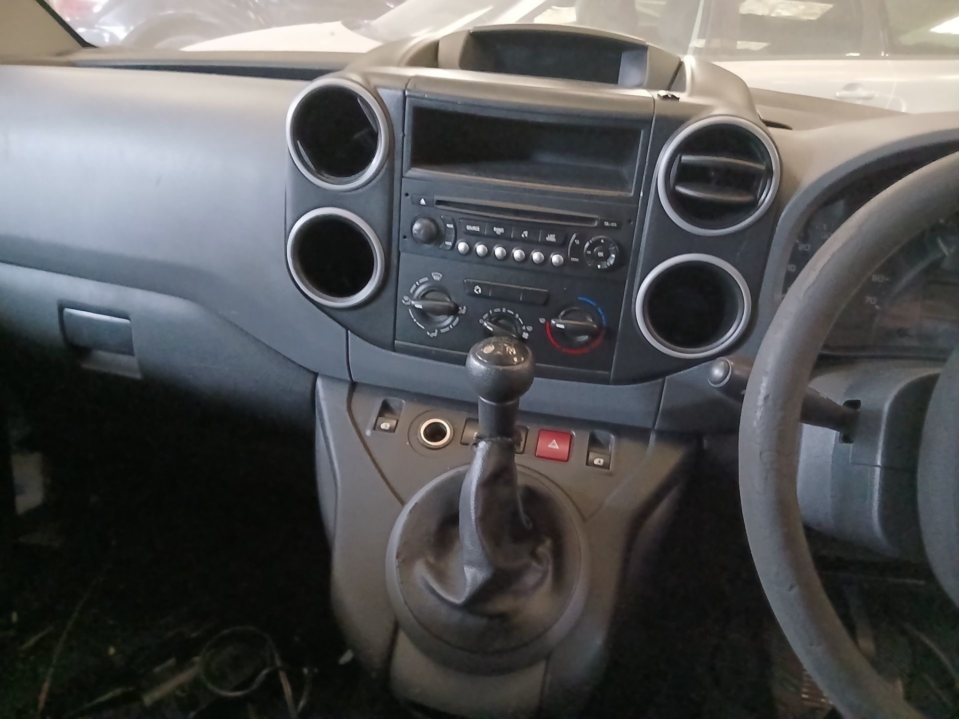 2013 PEUGEOT PARTNER 850 S L1 HDI PANEL VAN >>--NO VAT ON HAMMER--<< - Image 2 of 9