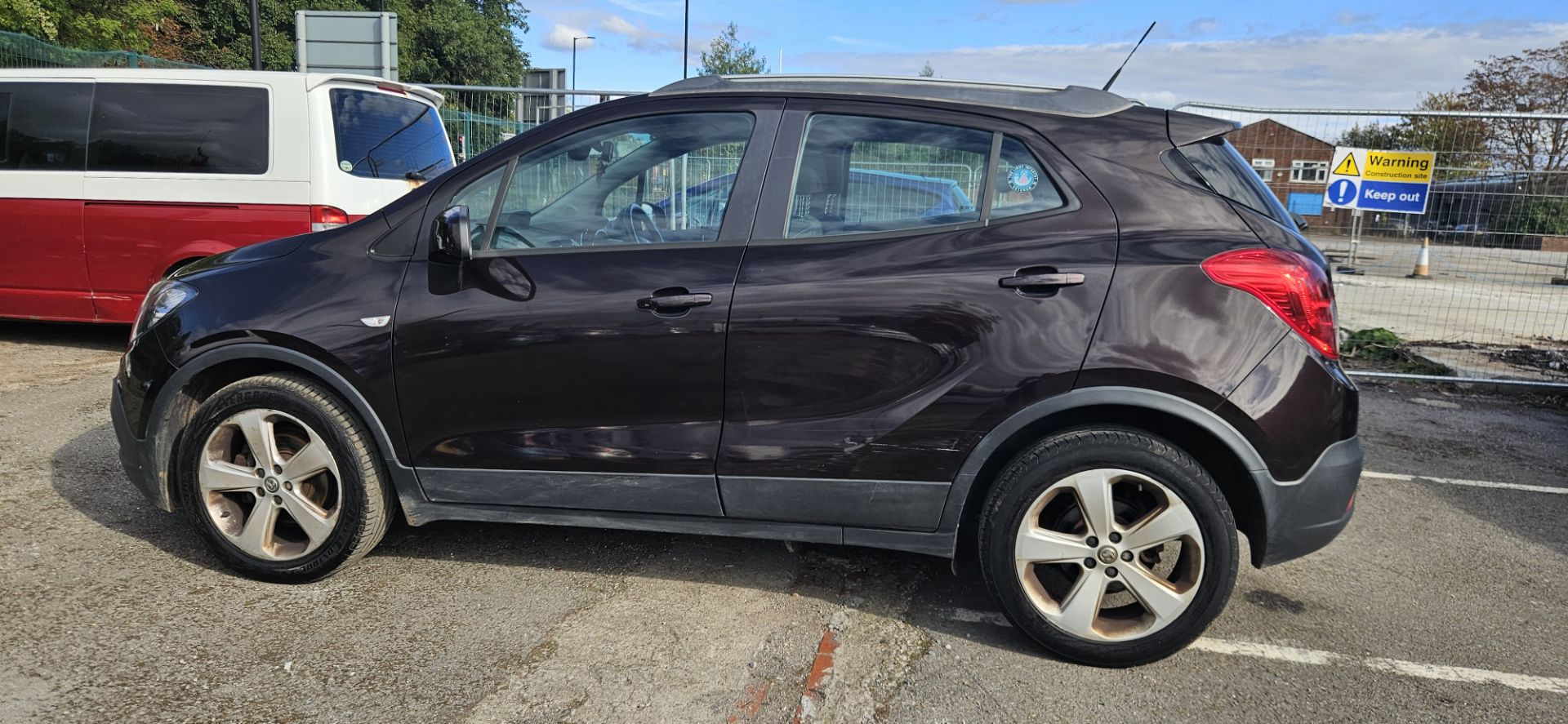 2014 VAUXHALL MOKKA 1.6 TECH LINE S/S – BROWN – 5 SEATER SUV - Image 8 of 9