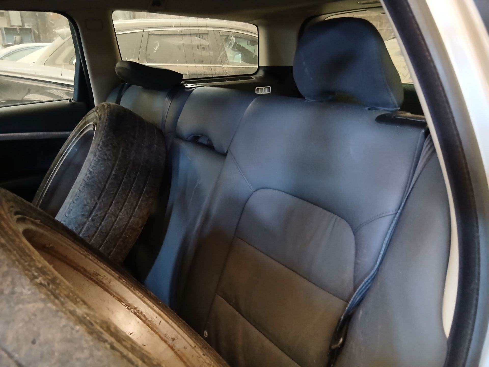 2008 VOLVO V70 SE D AUTO – 2.4L DIESEL – AUTOMATIC – ESTATE >>--NO VAT ON HAMMER--<< - Image 16 of 18