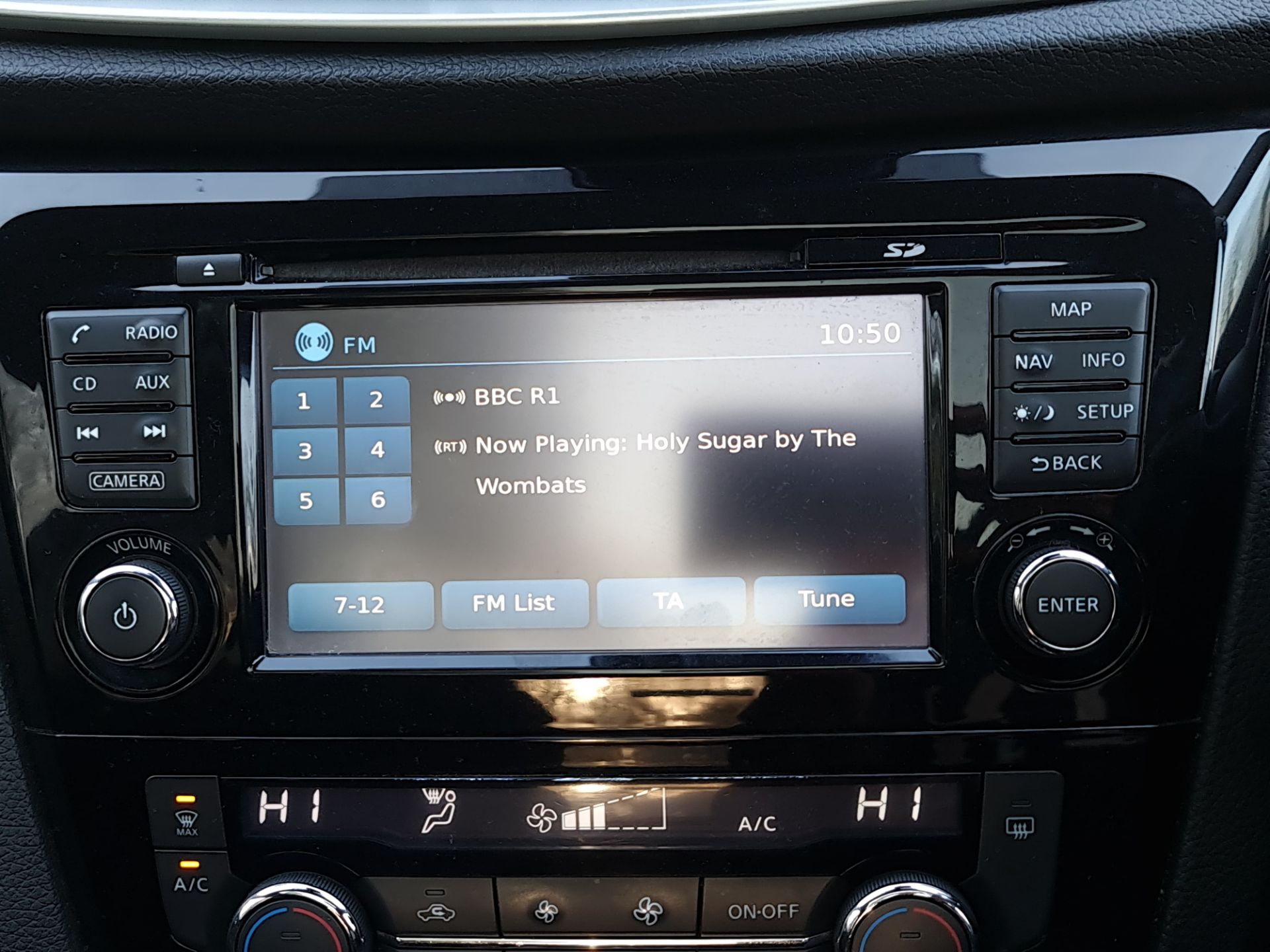 2014 NISSAN QASHQAI ACENTA PREMIUM DCI – BLACK >>--NO VAT ON HAMMER--<< - Image 9 of 11