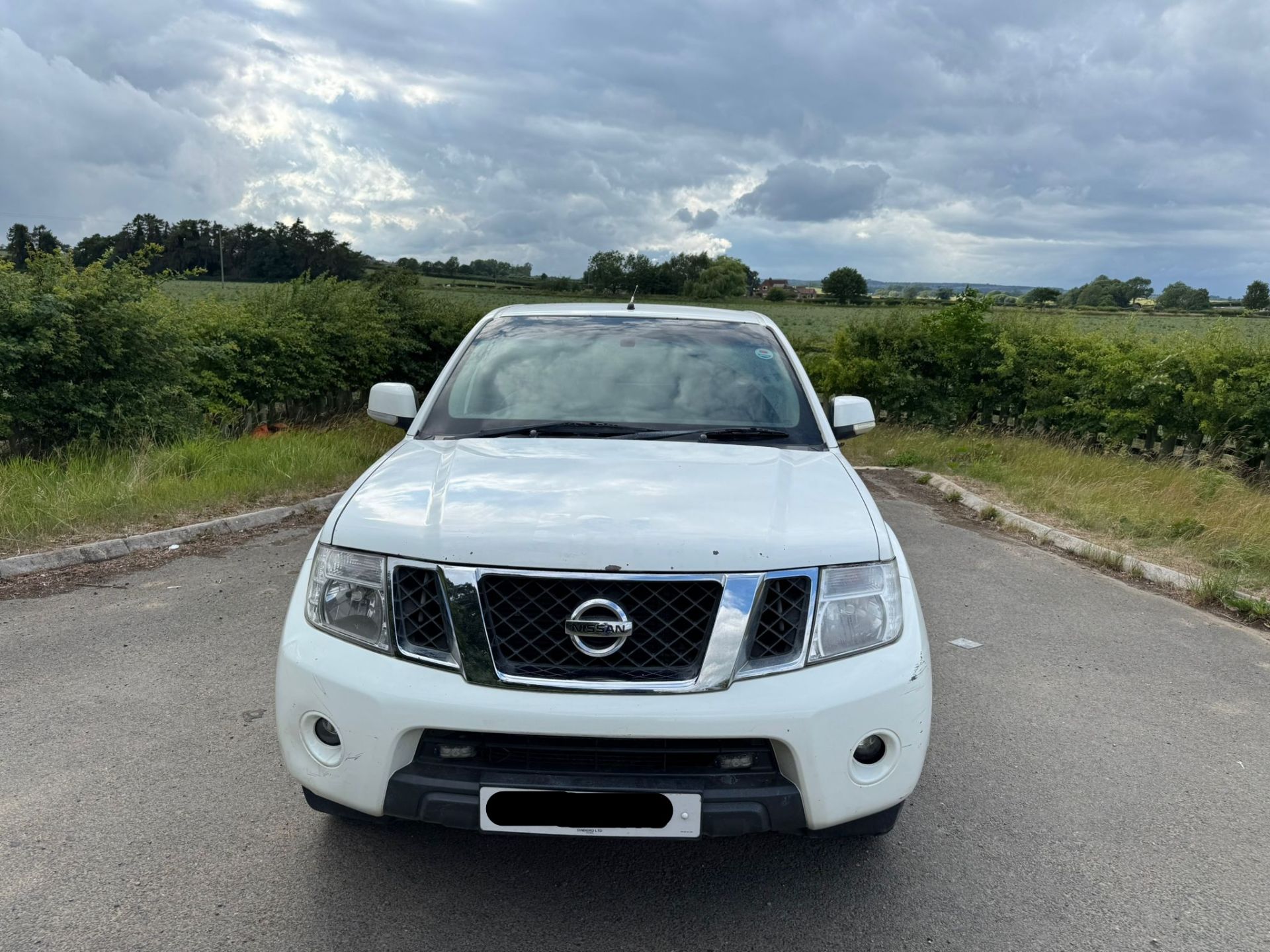 2011 NISSAN NAVARA ACENTA K/C DCI 188 – MANUAL DIESEL PICKUP >>--NO VAT ON HAMMER--<< - Image 4 of 10