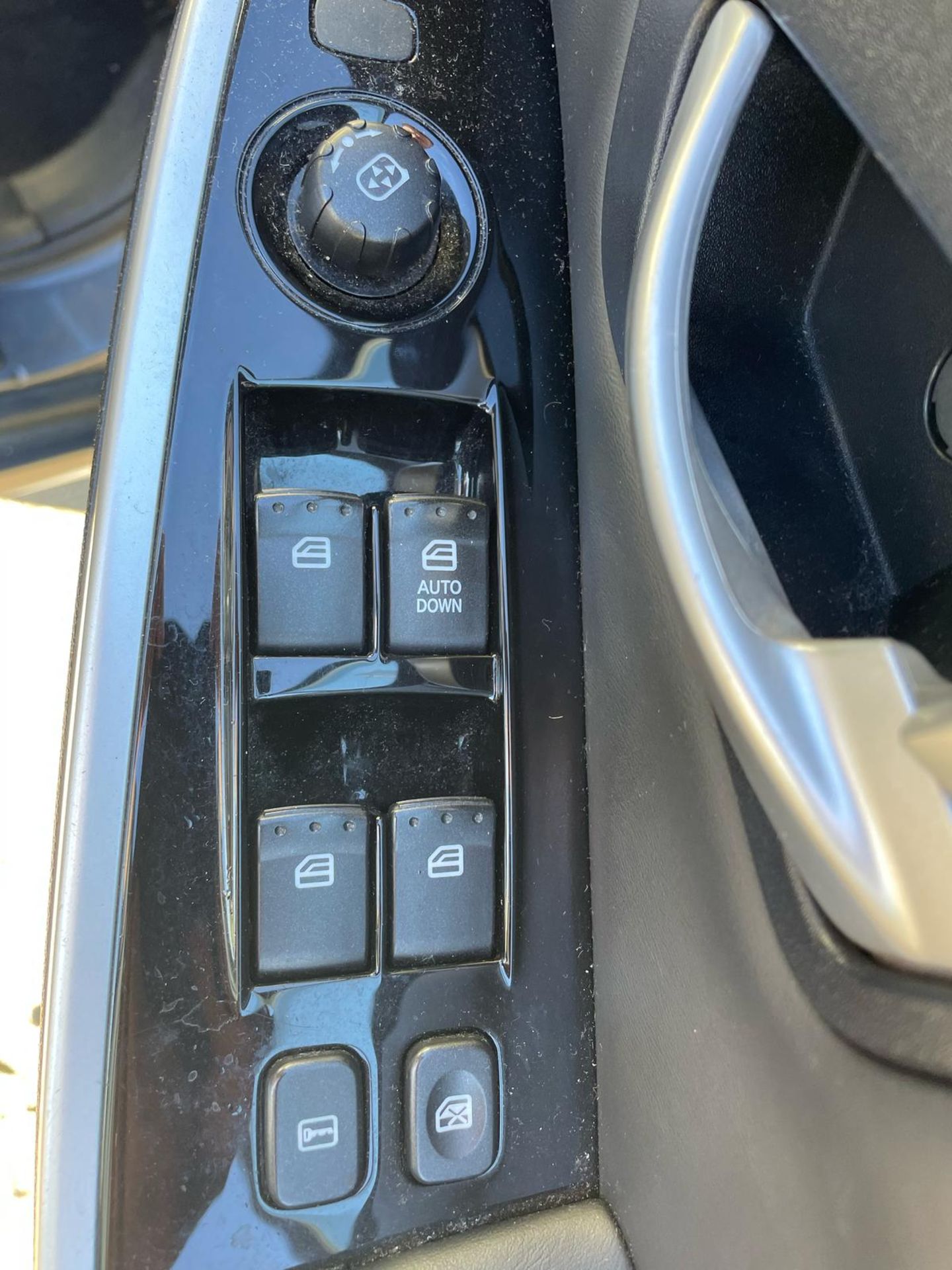 2016 SSANGYONG KORANDO SE 2.2 D20T DIESEL MANUAL >>--NO VAT ON HAMMER--<< - Image 10 of 16