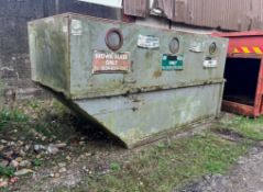 12/14 YARD ENCLOSED SKIPS – COMPACTOR / CHAINLIFT
