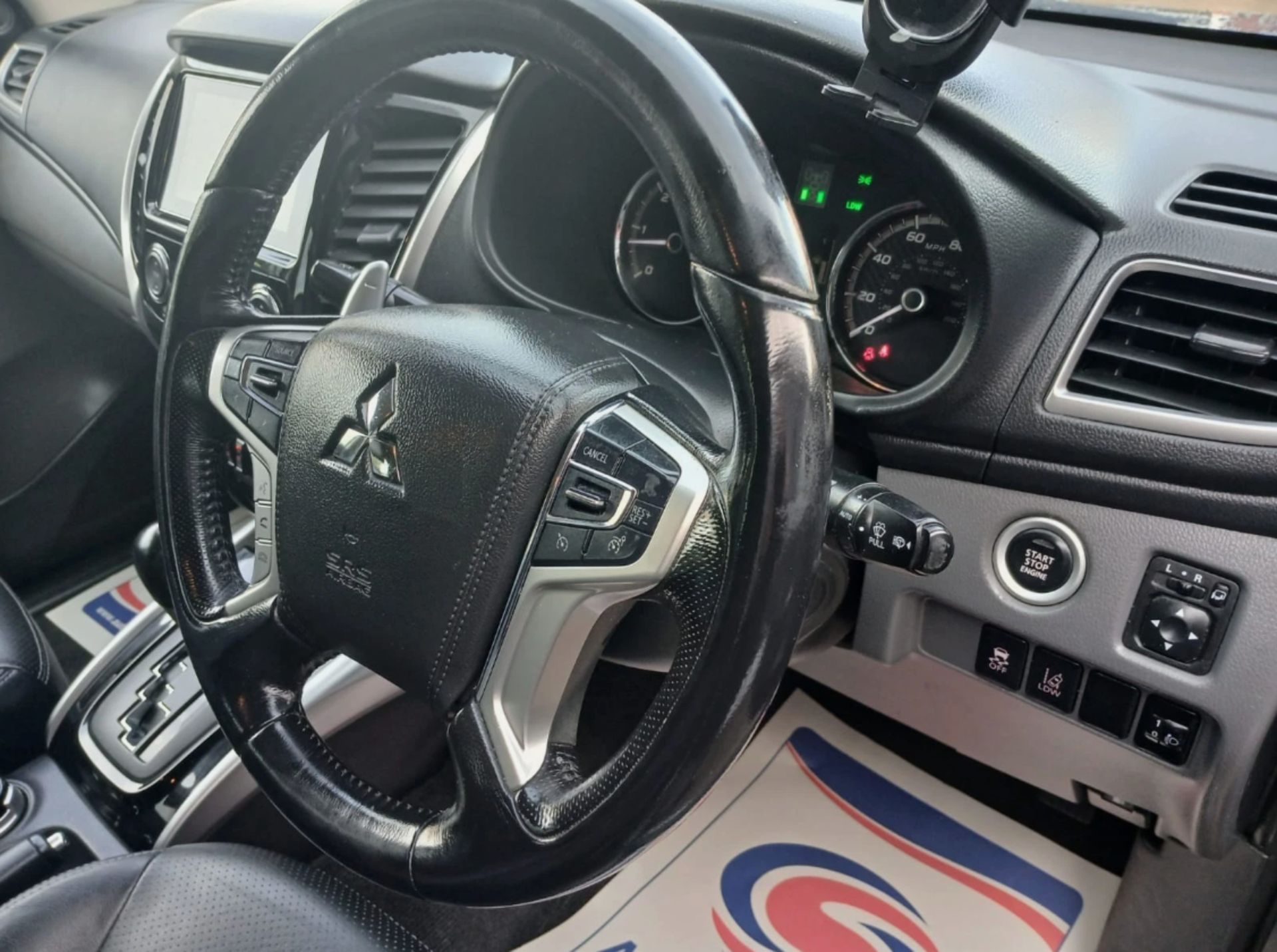 **(ONLY 77K MILEAGE)** 2020 MITSUBISHI L200 CHALLENGER DI-D AUTOMATIC 4X4>>--NO VAT ON HAMMER--<< - Image 9 of 17