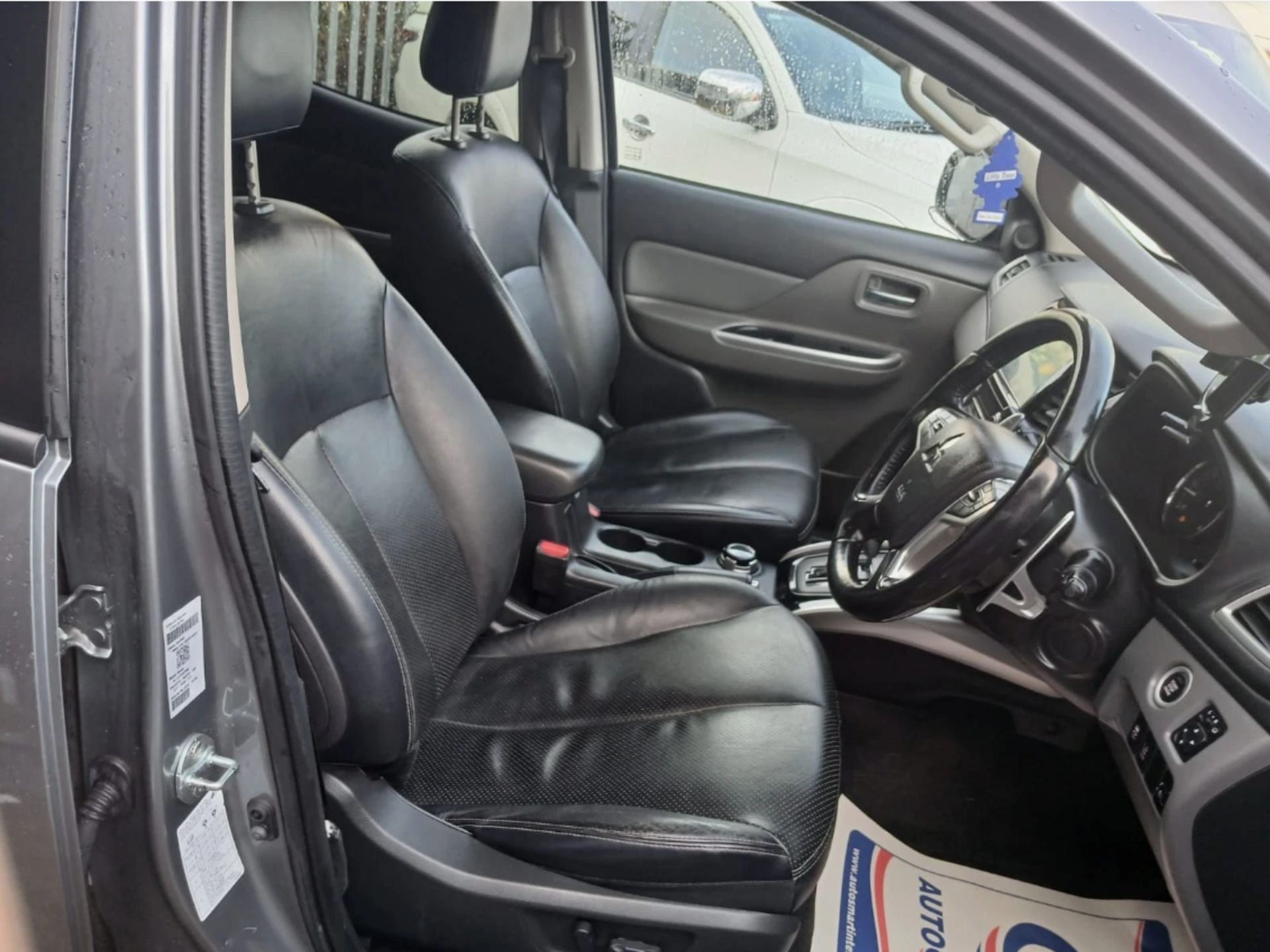 **(ONLY 77K MILEAGE)** 2020 MITSUBISHI L200 CHALLENGER DI-D AUTOMATIC 4X4>>--NO VAT ON HAMMER--<< - Image 8 of 17