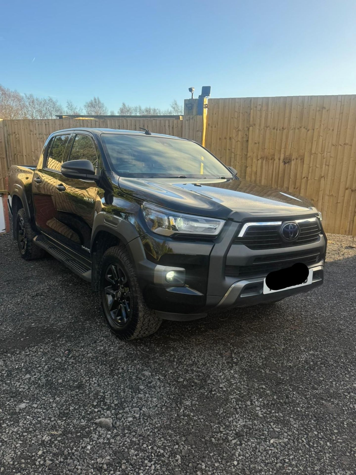 2021 TOYOTA HILUX INVINCIBLE X D-4D 4WD DCB AUTOMATIC – BLACK - Image 9 of 28