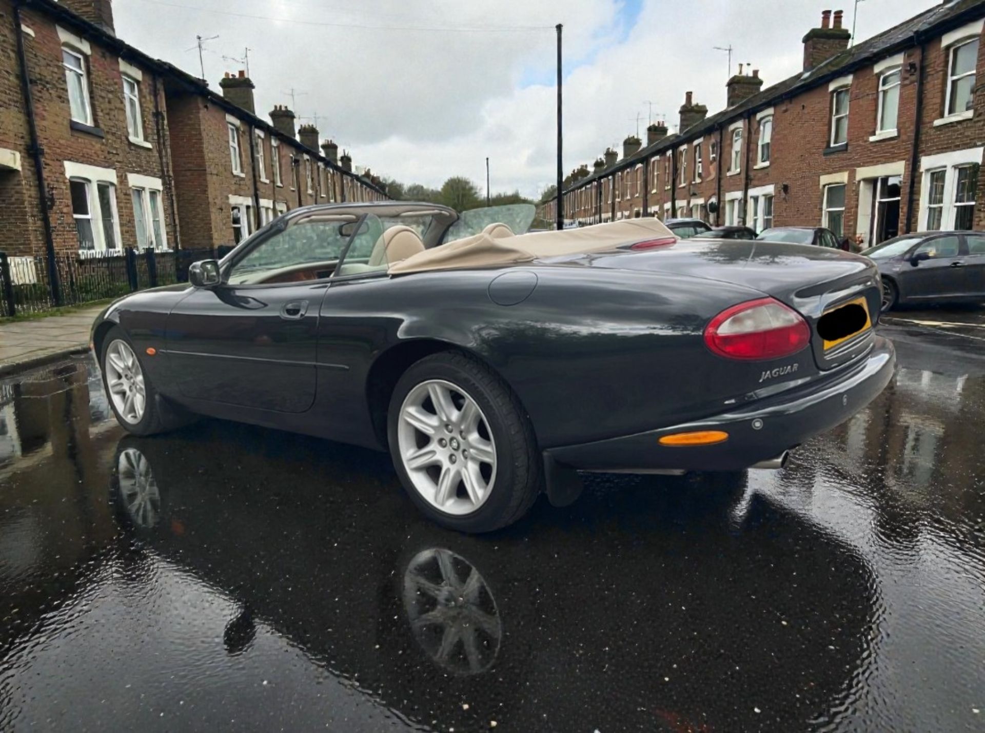 **(ONLY 93K MILEAGE)** 1999 JAGUAR XK8 CONVERTIBLE AUTO 4.0 >>--NO VAT ON HAMMER--<< - Image 4 of 16