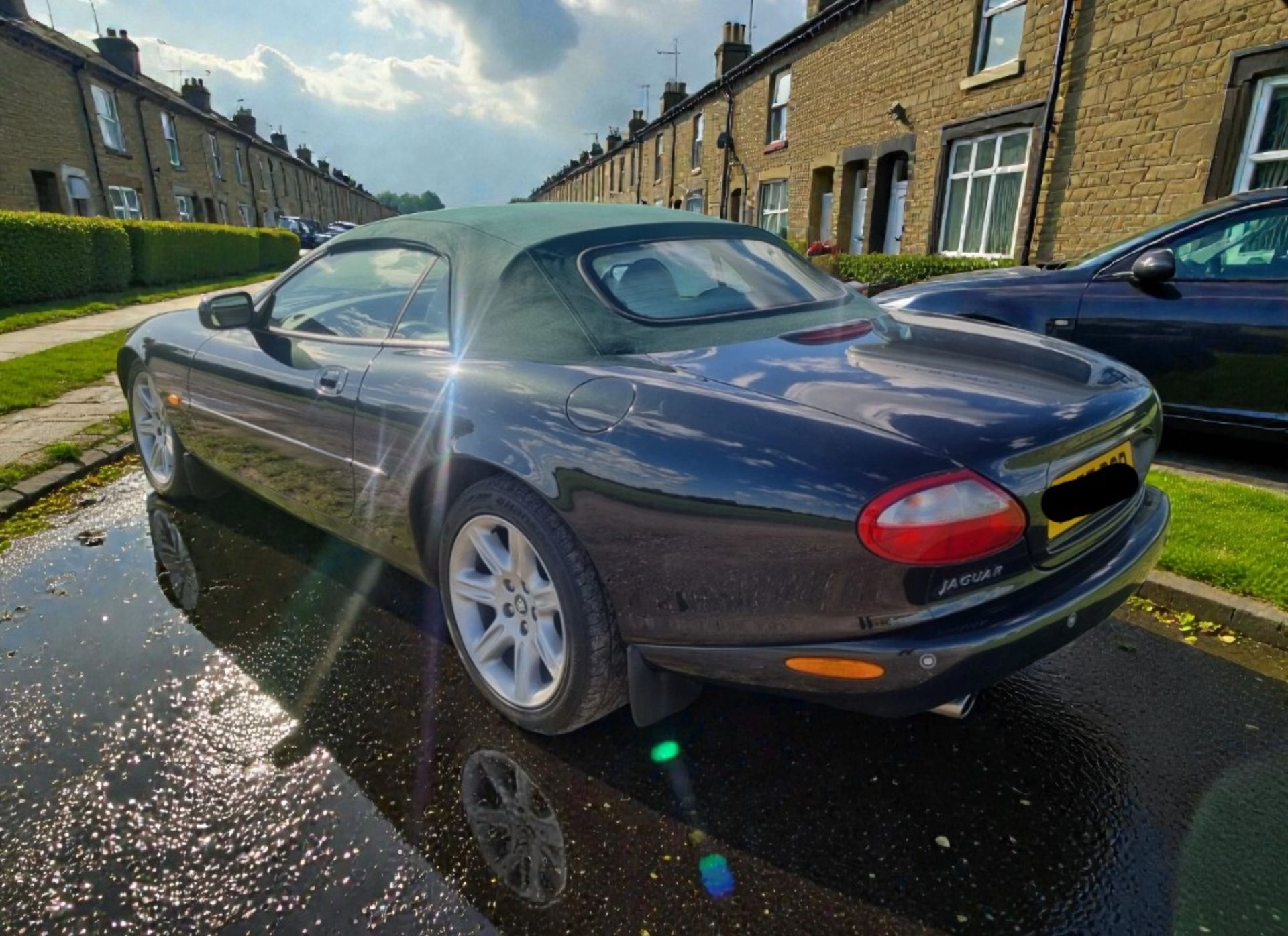 **(ONLY 93K MILEAGE)** 1999 JAGUAR XK8 CONVERTIBLE AUTO 4.0 >>--NO VAT ON HAMMER--<< - Image 7 of 16