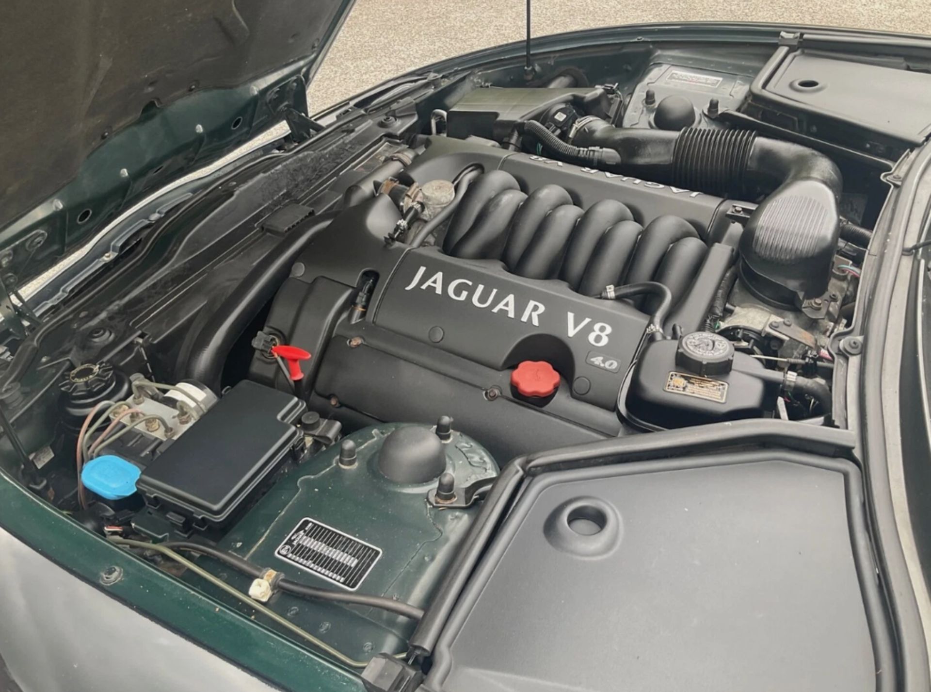 **(ONLY 93K MILEAGE)** 1999 JAGUAR XK8 CONVERTIBLE AUTO 4.0 >>--NO VAT ON HAMMER--<< - Image 13 of 16