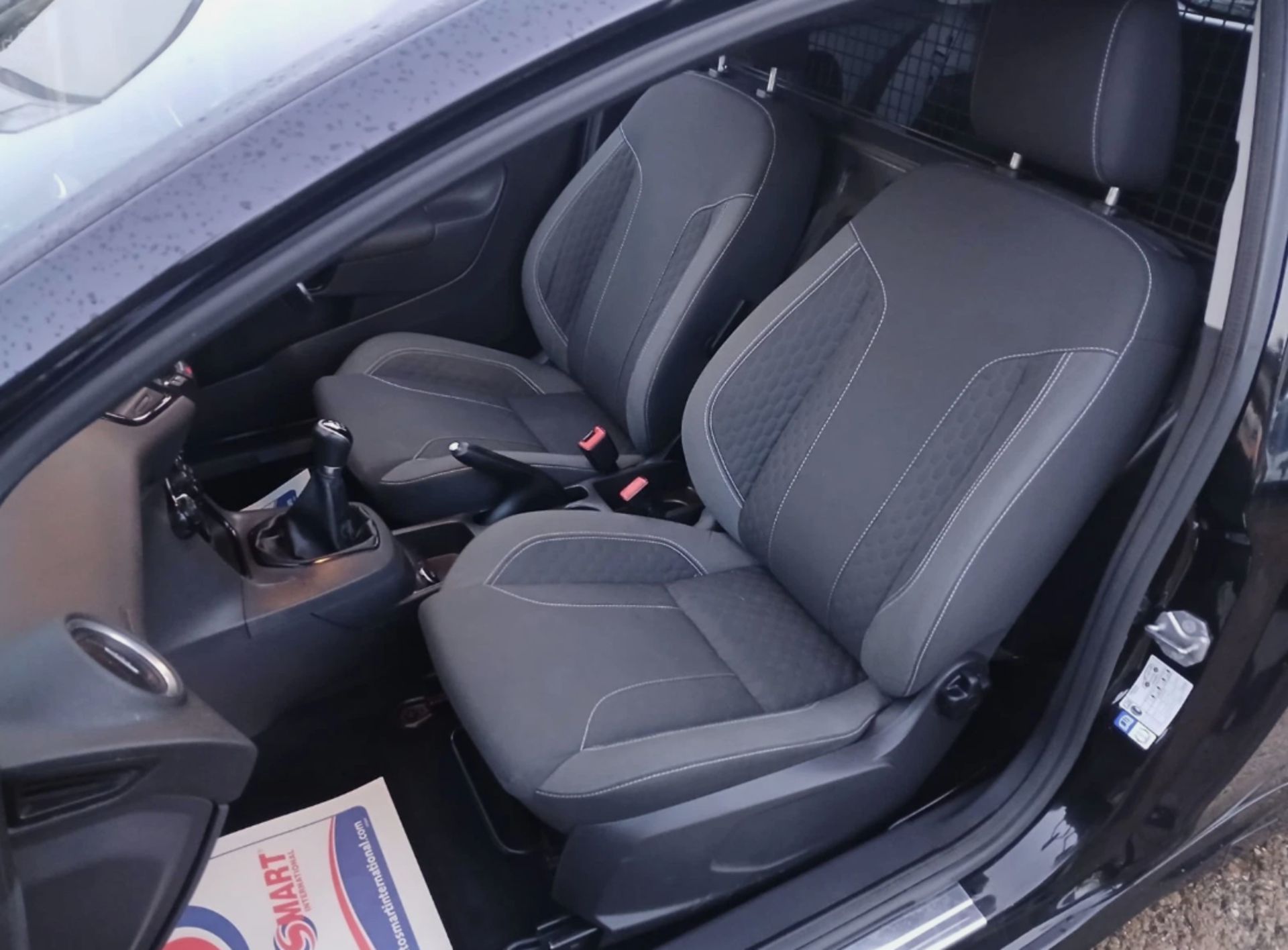 **(ONLY 108K MILEAGE)** 2017 FORD FIESTA SPORT TDCI VAN EURO 6>>--NO VAT ON HAMMER--<< - Image 12 of 14