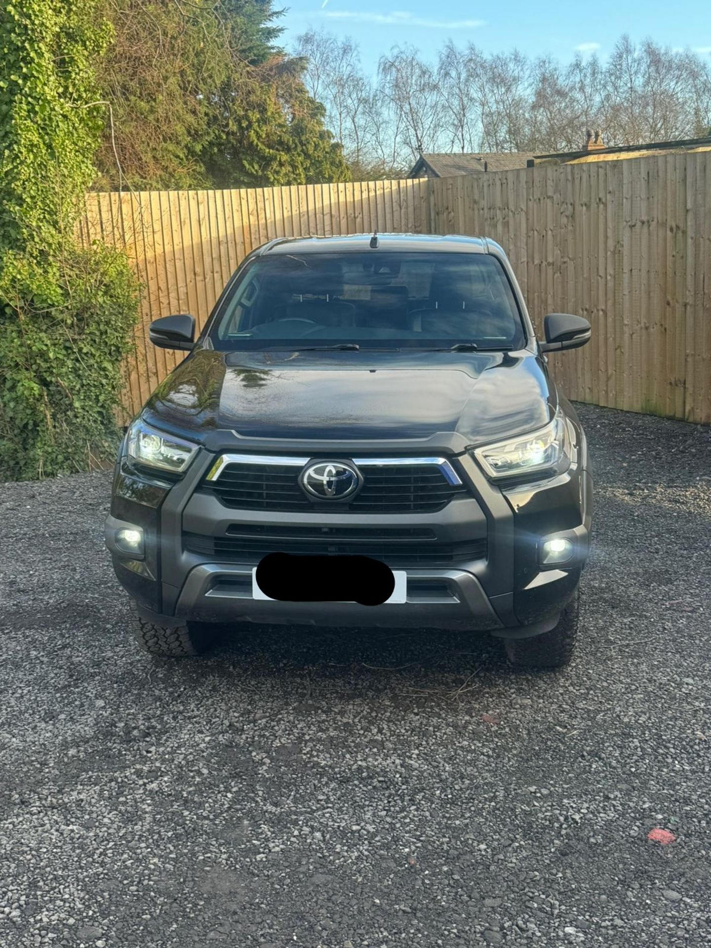 2021 TOYOTA HILUX INVINCIBLE X D-4D 4WD DCB AUTOMATIC – BLACK - Image 20 of 28