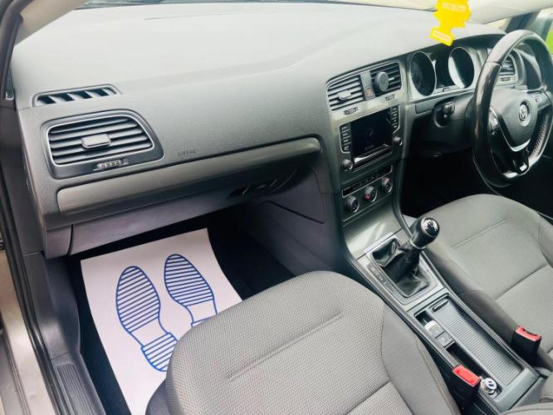 VOLKSWAGEN GOLF SE BLUEMOTION TECH TDI 1.6 DIESEL MANUAL 5DR (2013)>>--NO VAT ON HAMMER--<< - Image 34 of 35