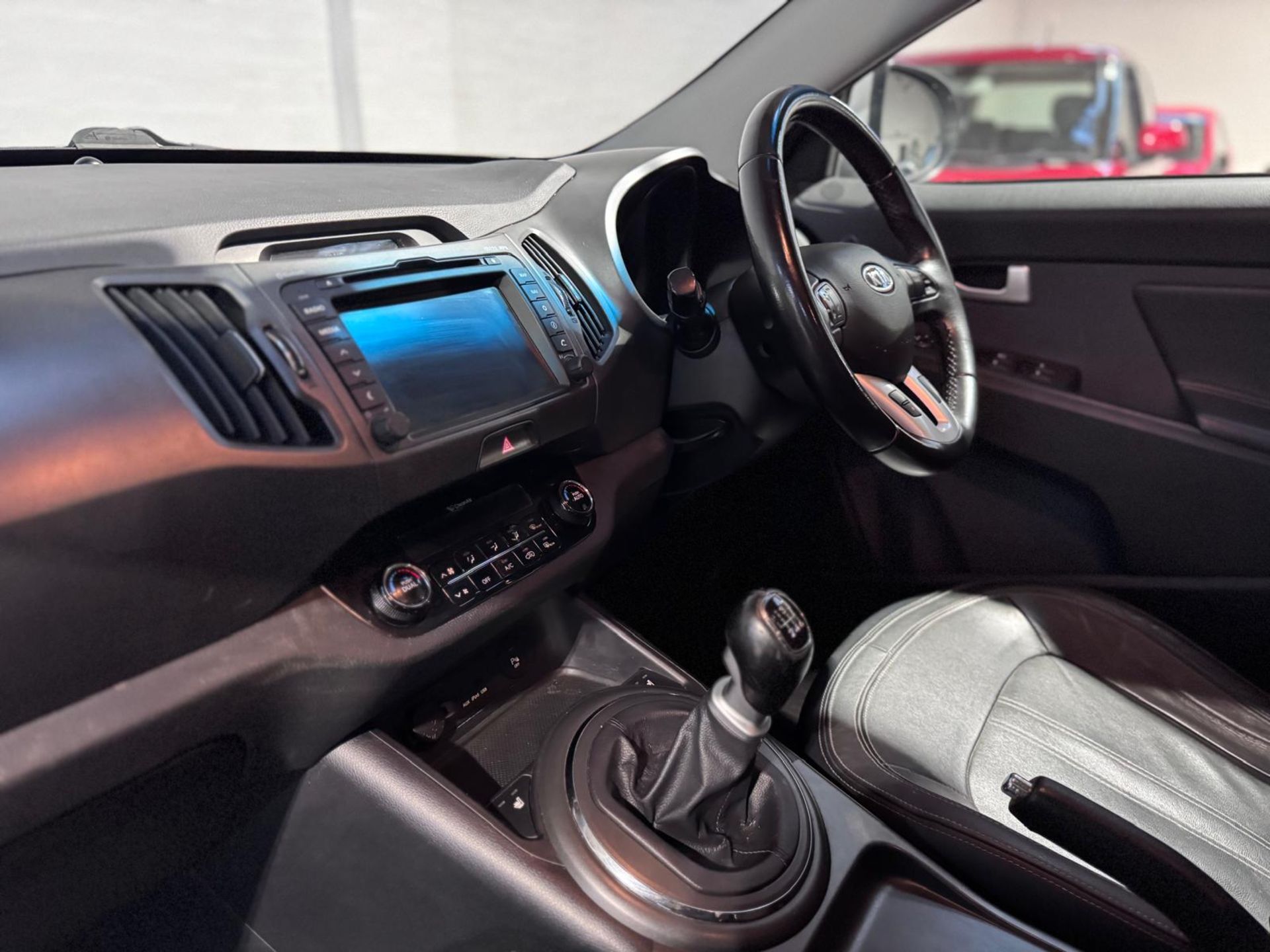2012 KIA SPORTAGE KX-3 SAT NAV CRDI >>--NO VAT ON HAMMER--<< - Image 28 of 43