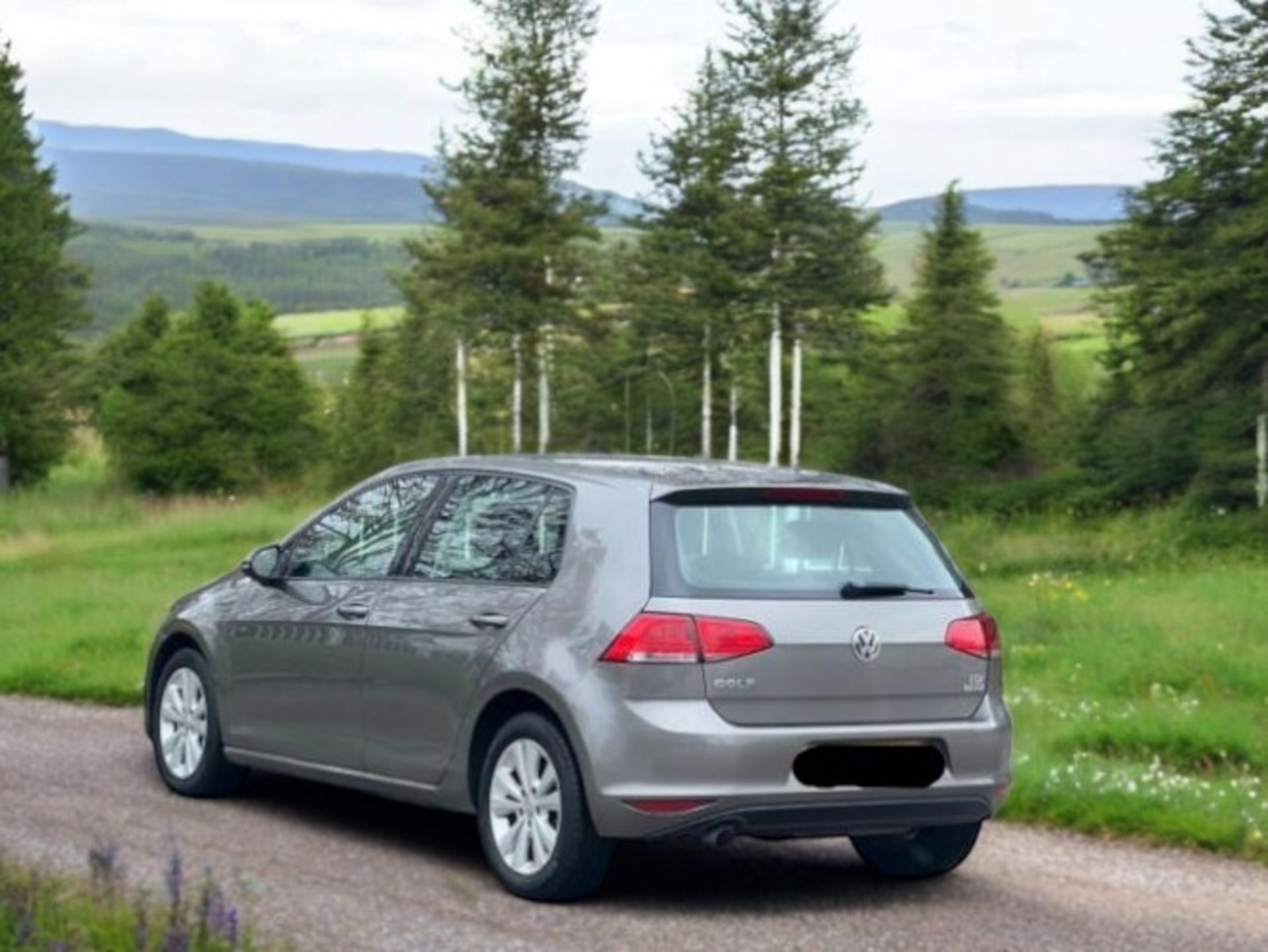 VOLKSWAGEN GOLF SE BLUEMOTION TECH TDI 1.6 DIESEL MANUAL 5DR (2013)>>--NO VAT ON HAMMER--<< - Image 4 of 35