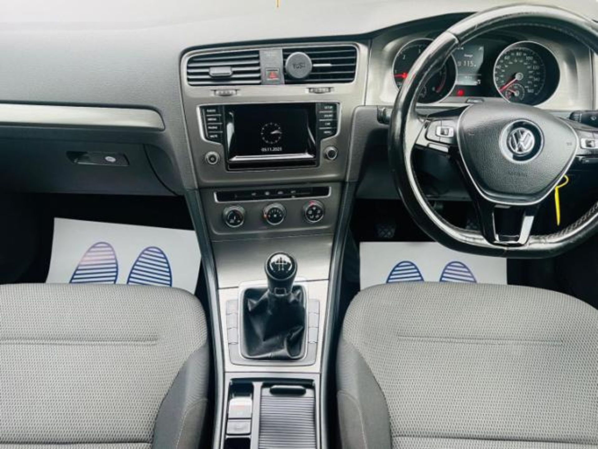 VOLKSWAGEN GOLF SE BLUEMOTION TECH TDI 1.6 DIESEL MANUAL 5DR (2013)>>--NO VAT ON HAMMER--<< - Image 25 of 35