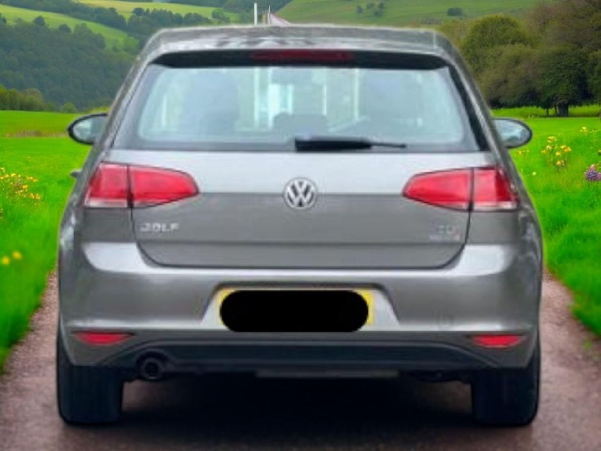 VOLKSWAGEN GOLF SE BLUEMOTION TECH TDI 1.6 DIESEL MANUAL 5DR (2013)>>--NO VAT ON HAMMER--<< - Image 8 of 35