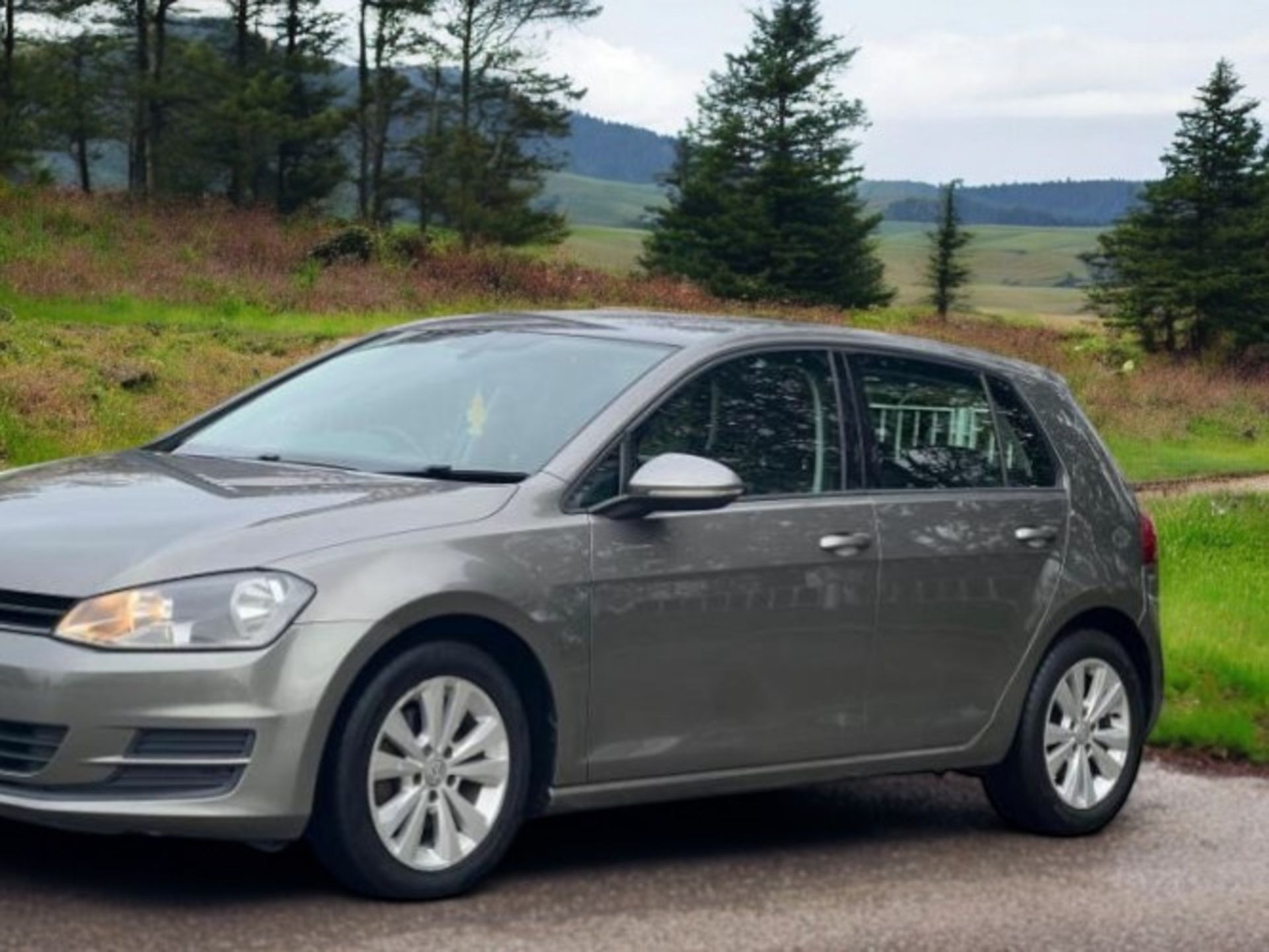 VOLKSWAGEN GOLF SE BLUEMOTION TECH TDI 1.6 DIESEL MANUAL 5DR (2013)>>--NO VAT ON HAMMER--<< - Image 3 of 35