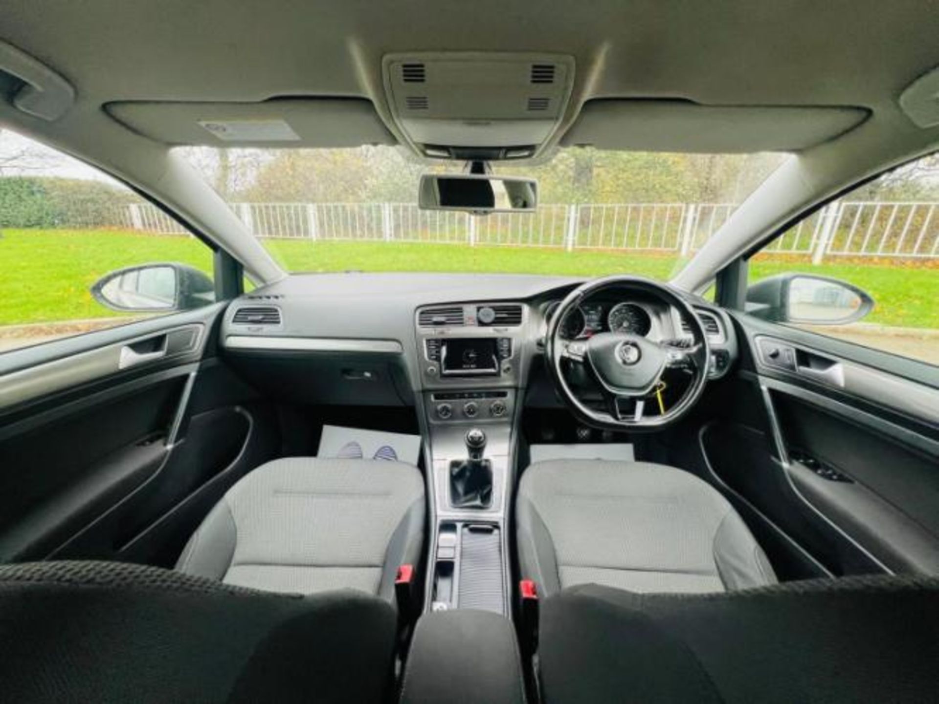 VOLKSWAGEN GOLF SE BLUEMOTION TECH TDI 1.6 DIESEL MANUAL 5DR (2013)>>--NO VAT ON HAMMER--<< - Image 30 of 35