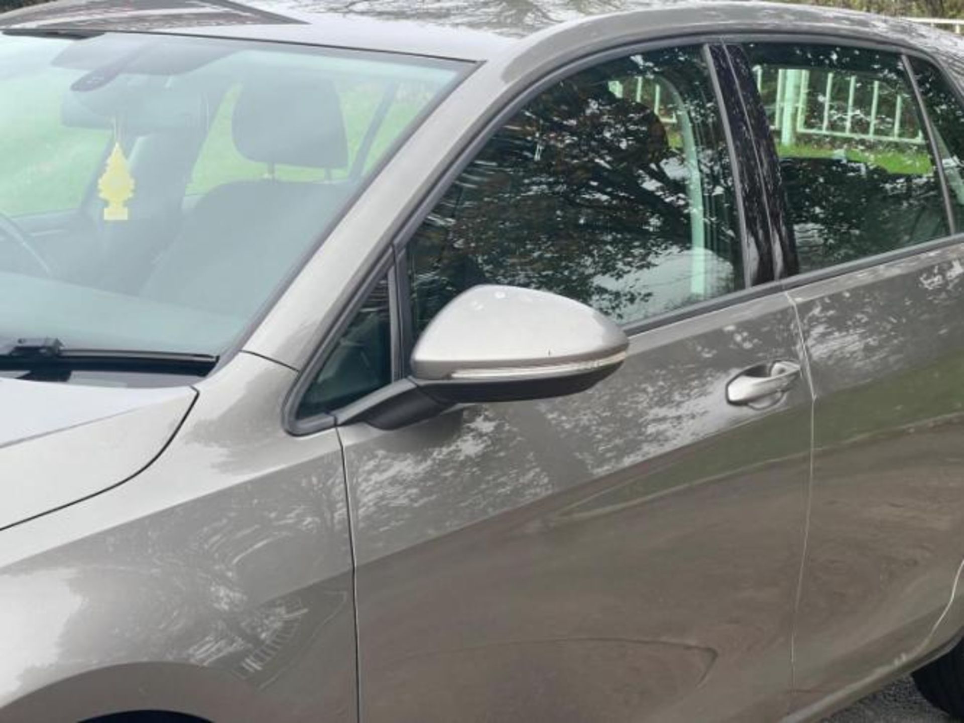 VOLKSWAGEN GOLF SE BLUEMOTION TECH TDI 1.6 DIESEL MANUAL 5DR (2013)>>--NO VAT ON HAMMER--<< - Image 17 of 35