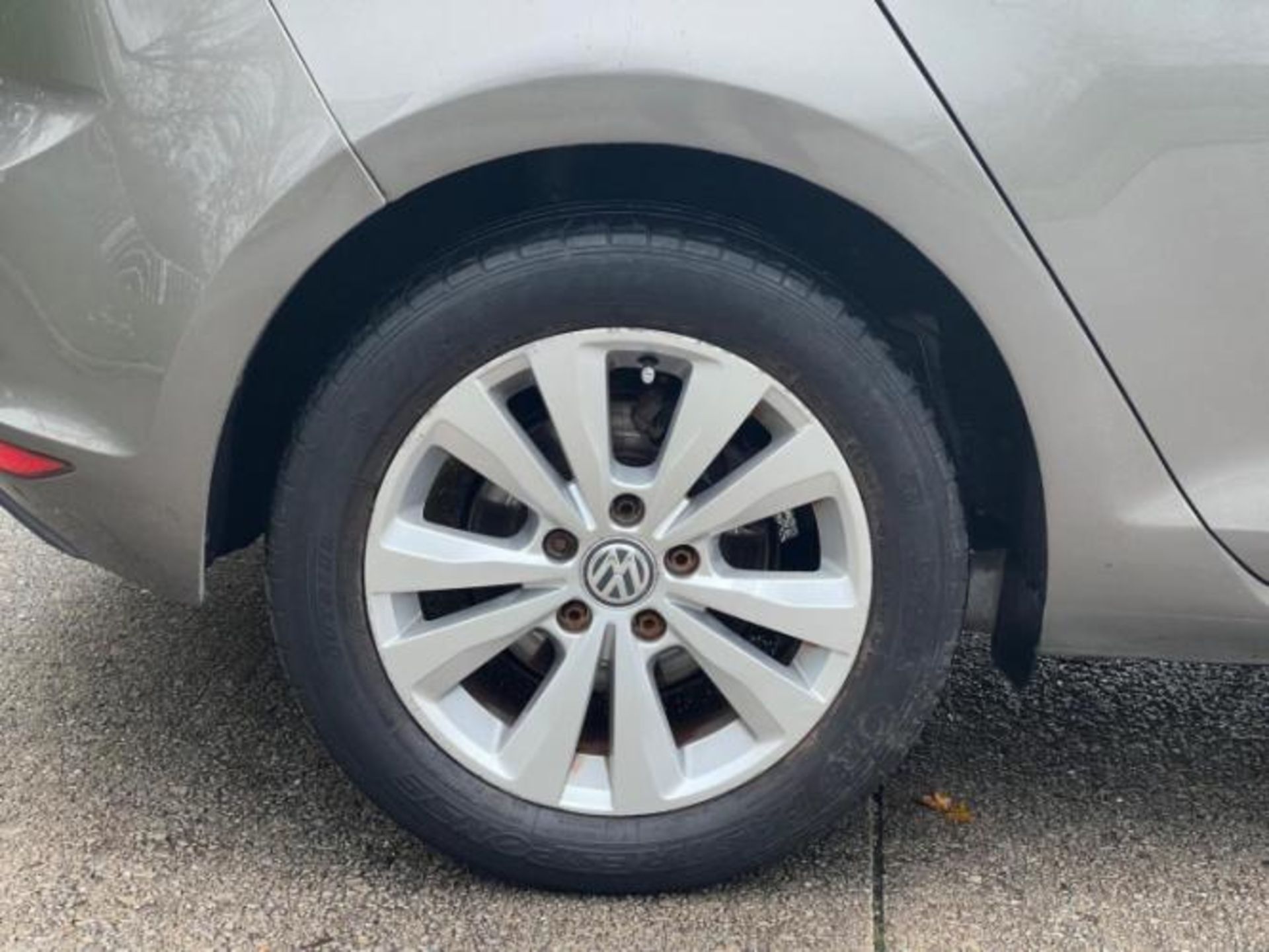VOLKSWAGEN GOLF SE BLUEMOTION TECH TDI 1.6 DIESEL MANUAL 5DR (2013)>>--NO VAT ON HAMMER--<< - Image 13 of 35
