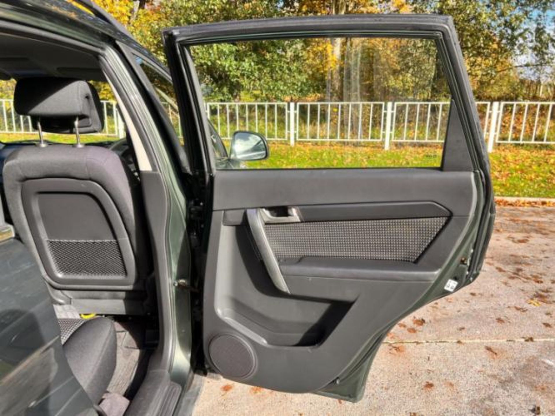 2008 CHEVROLET CAPTIVA 2.4I LS 5DR >>--NO VAT ON HAMMER--<< - Image 18 of 31